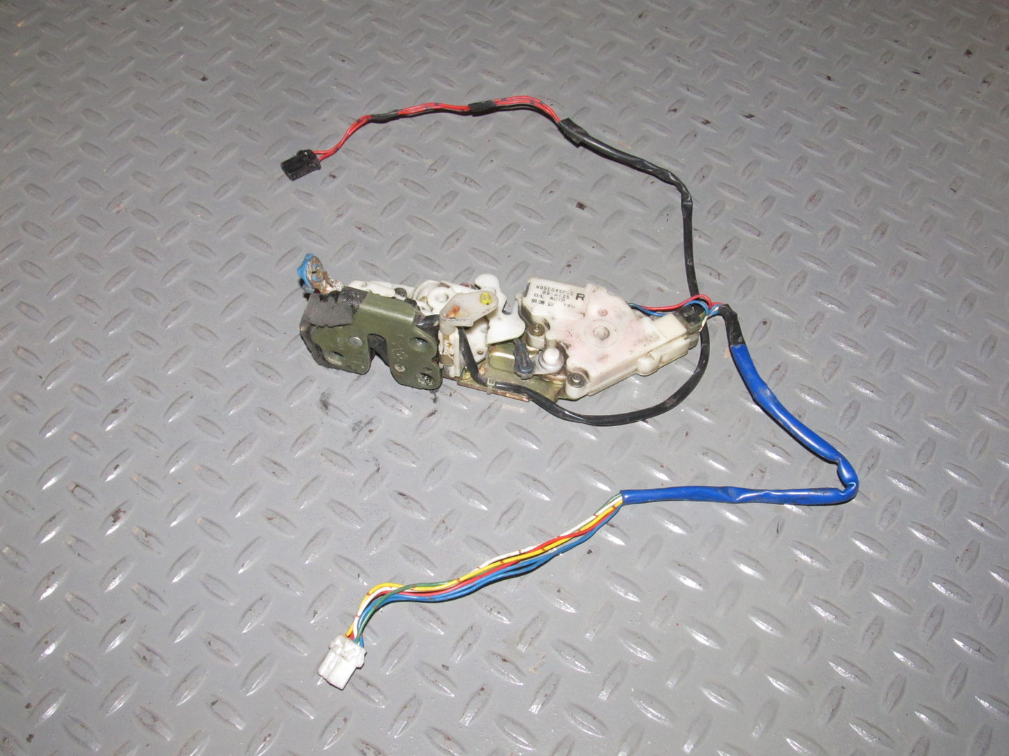 92 93 Nissan 300zx OEM Door Latch - Right