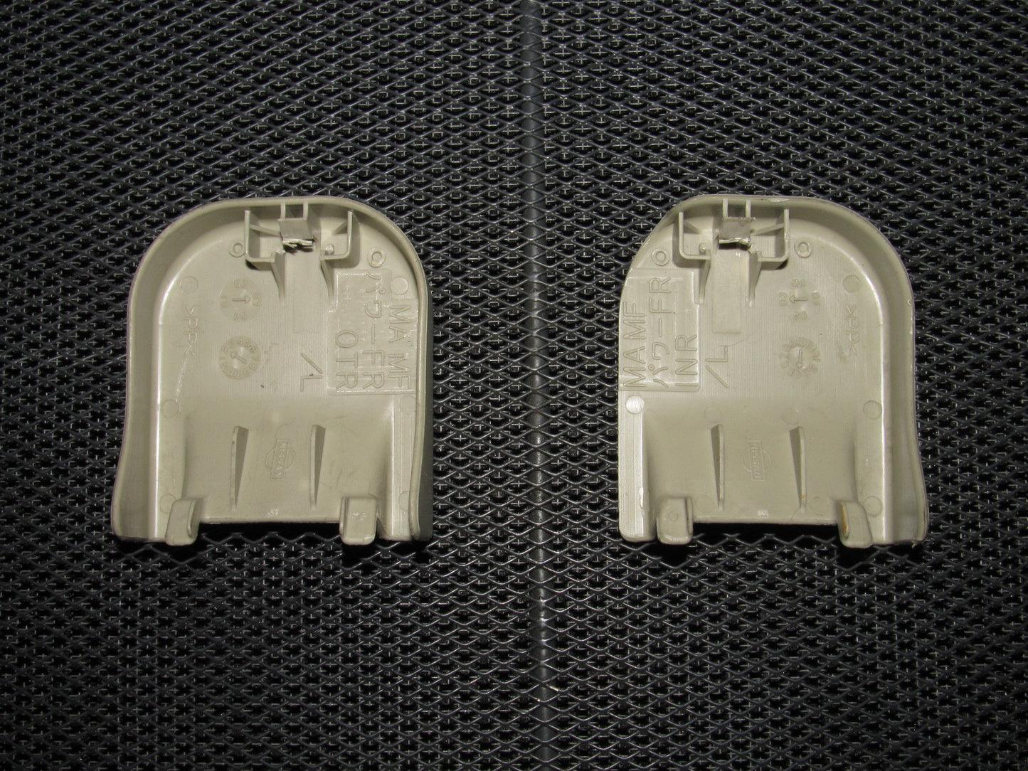 03 04 Infiniti G35 Sedan OEM Front Seat Protector Cap - Left