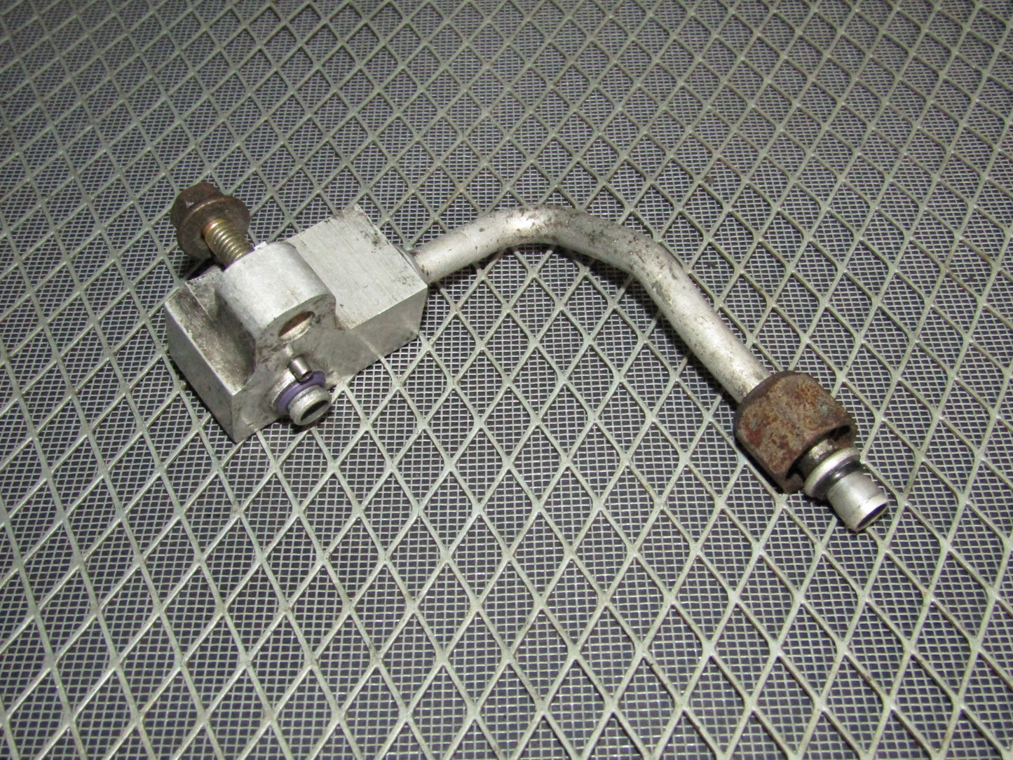 92-93 Toyota Camry OEM A/C Fitting Hose - 3VZ-FE V6 3.0L