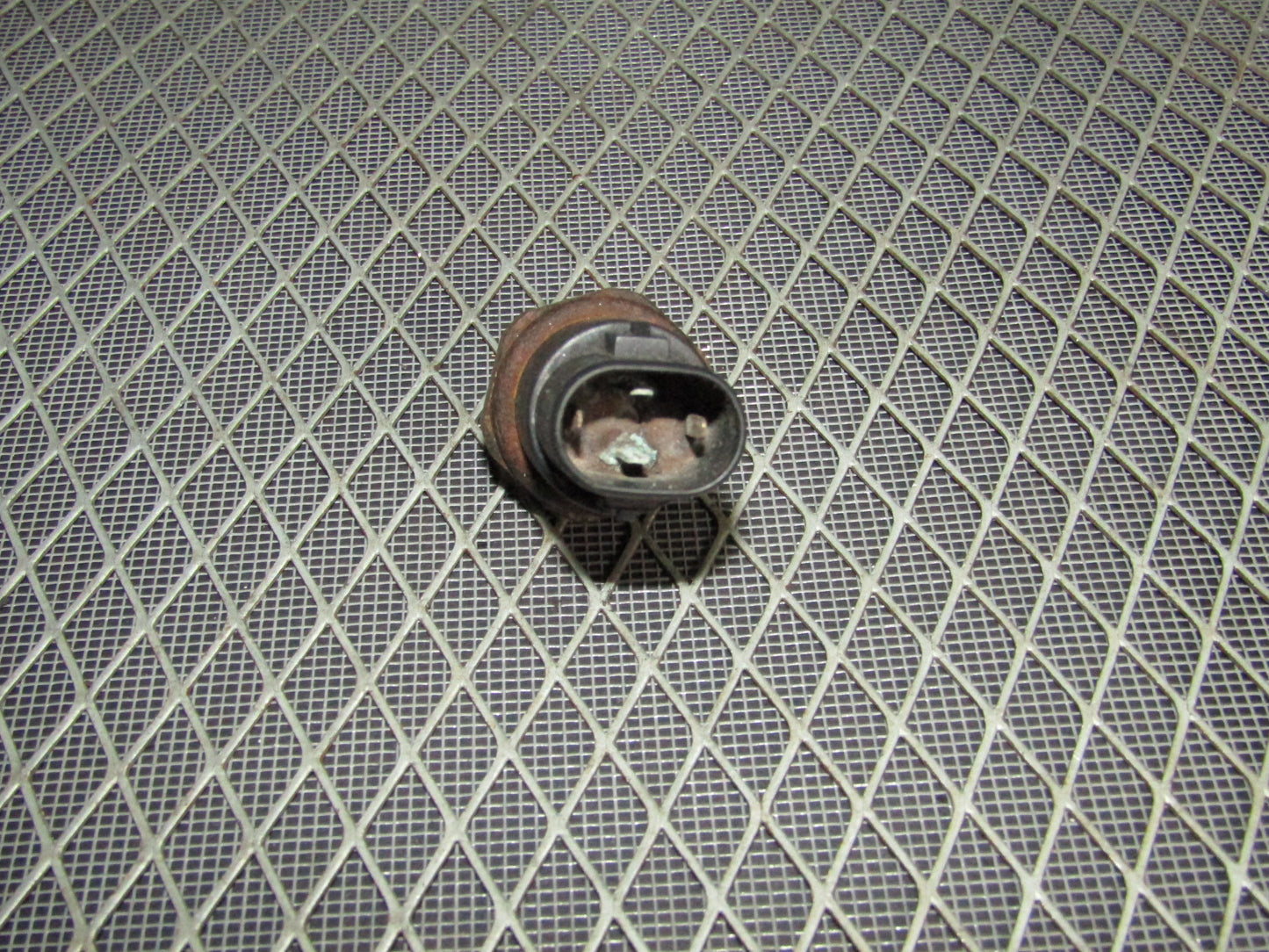 92-93 Toyota Camry OEM A/C Pressure Switch - 3VZ-FE V6 3.0L