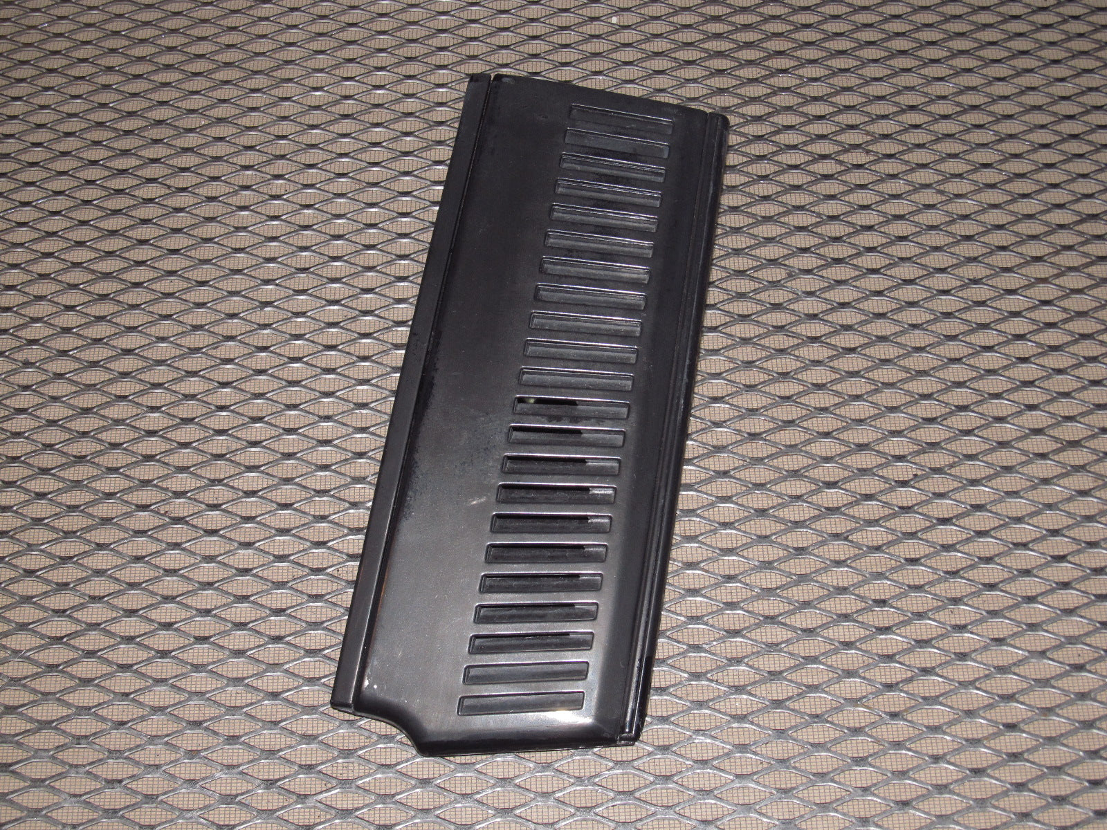 79 80 Datsun 280zx OEM 2+0 Exterior Door Vent Panel Cover - Left