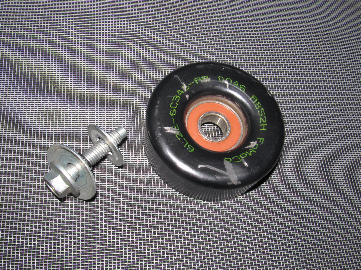 05 06 07 08 09 10 Ford Mustang 4.0 V6 Engine Belt Idler Pulley