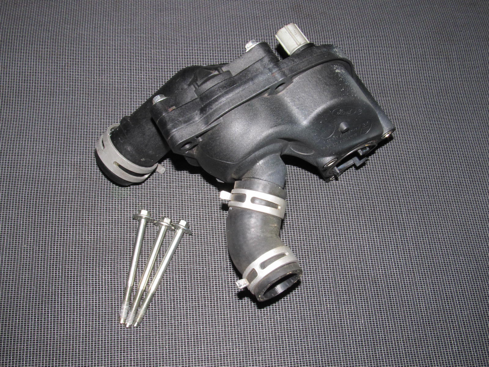 05 06 07 08 09 Ford Mustang 4.0 V6 Thermostats Housing with Sensor