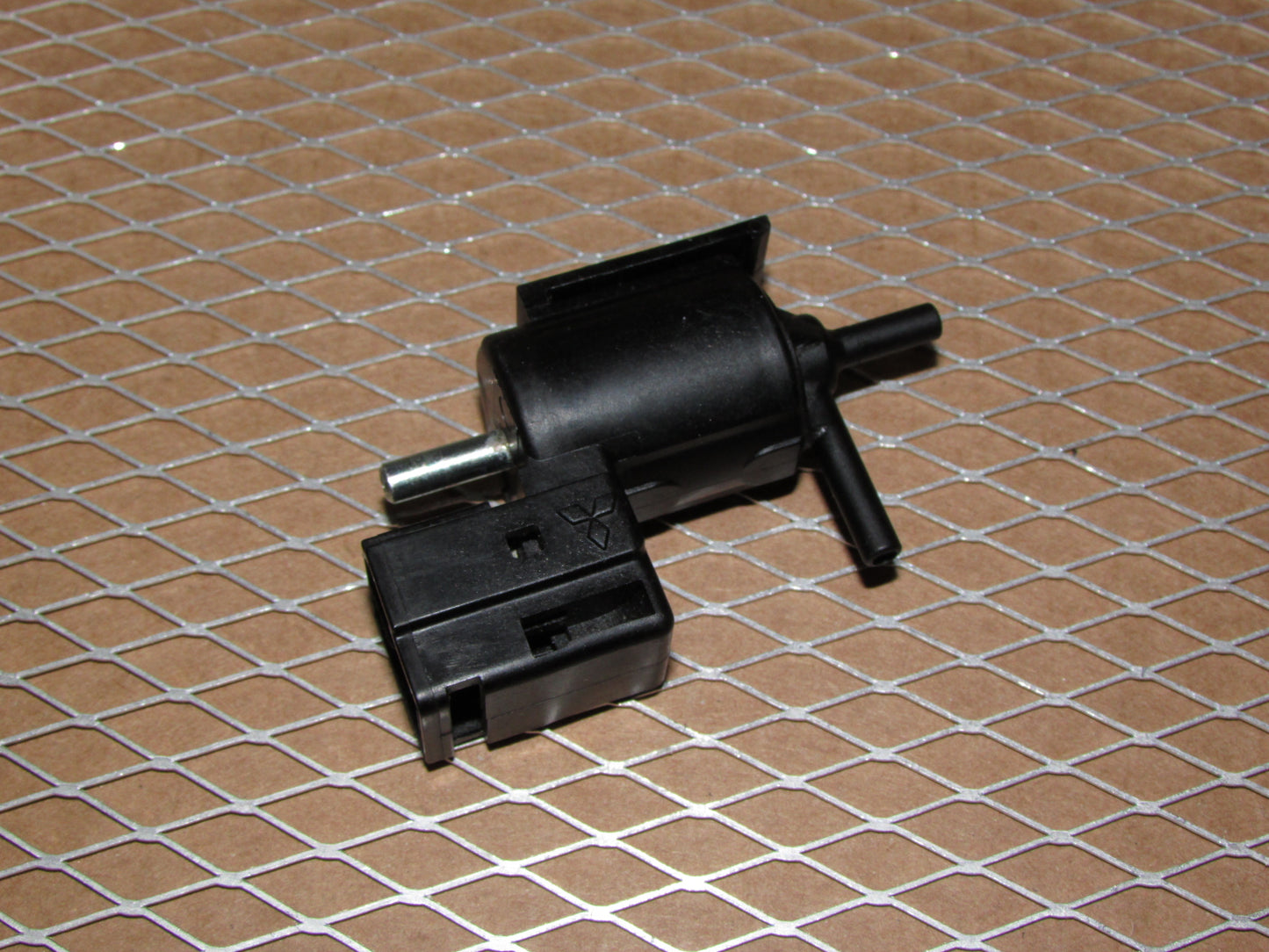 04 05 06 07 08 Mazda RX8 OEM Vacuum Solenoid K5T49091 KL01