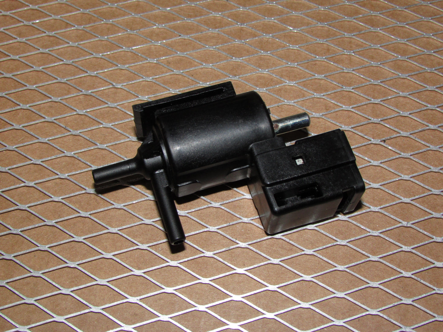 04 05 06 07 08 Mazda RX8 OEM Vacuum Solenoid K5T49091 KL01