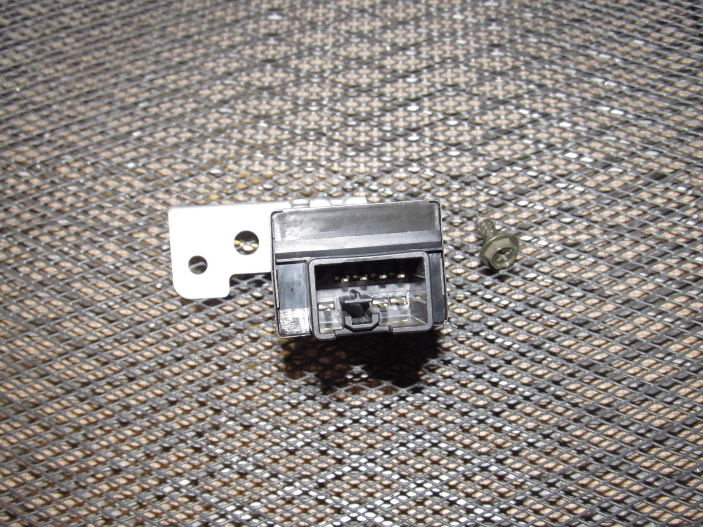 04 05 06 07 08 Mazda RX8 OEM Turn Signal Flasher Unit