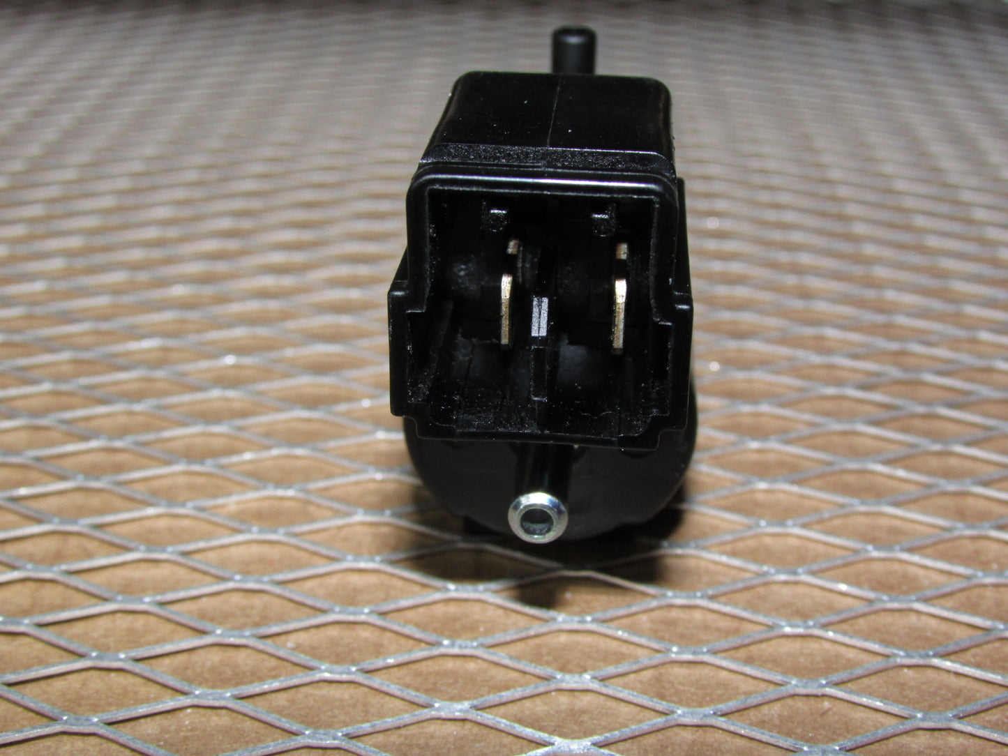 04 05 06 07 08 Mazda RX8 OEM Vacuum Solenoid K5T49091 KL01