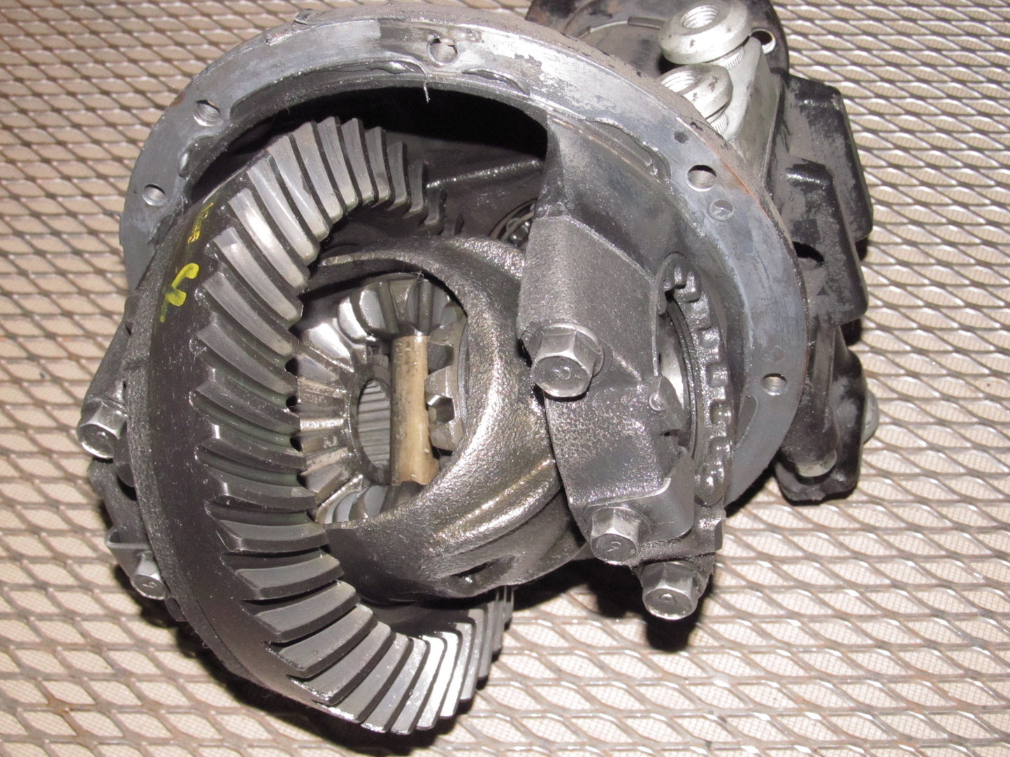 94 95 96 97 Mazda Miata OEM Open Differential - A/T