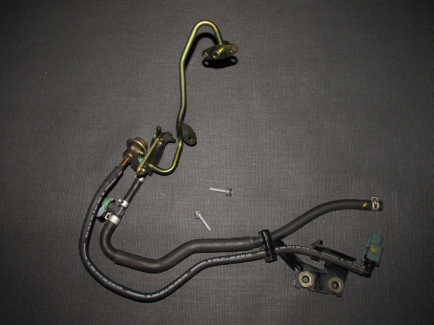 03.-04 Infiniti G35 Sedan OEM Fuel Line & Fuel Regulator