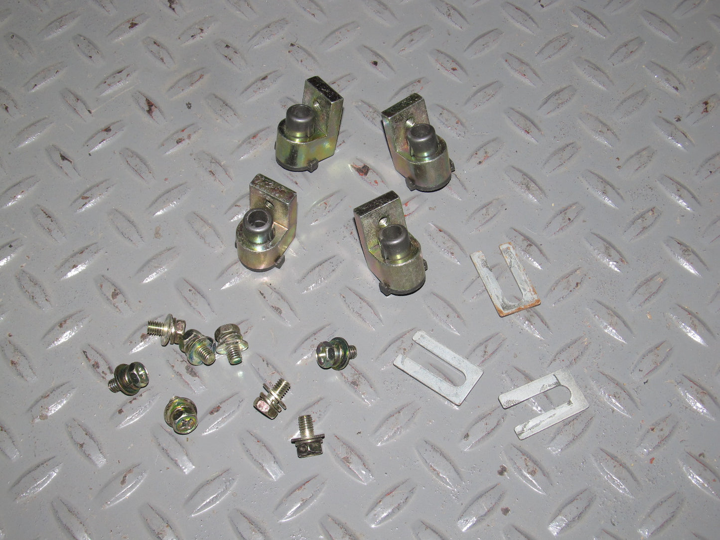 90 91 92 93 94 95 96 Nissan 300zx OEM Roof T-Top Latch Lock Hardware