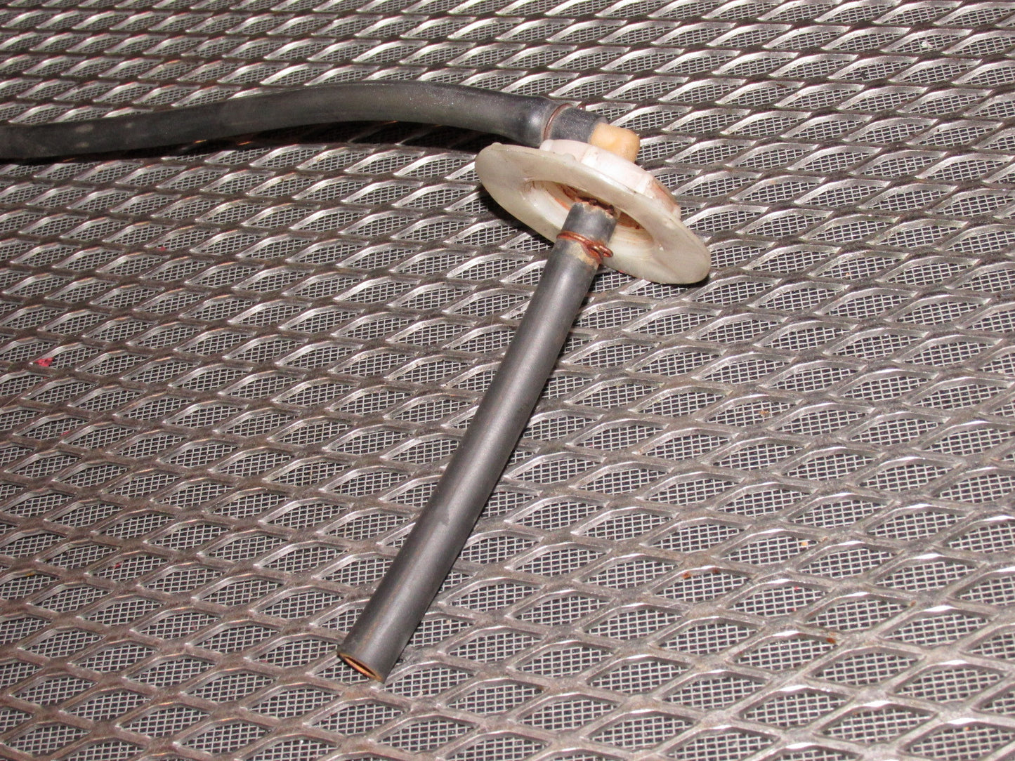88 89 Honda CRX OEM Coolant Over Flow Tank Cap