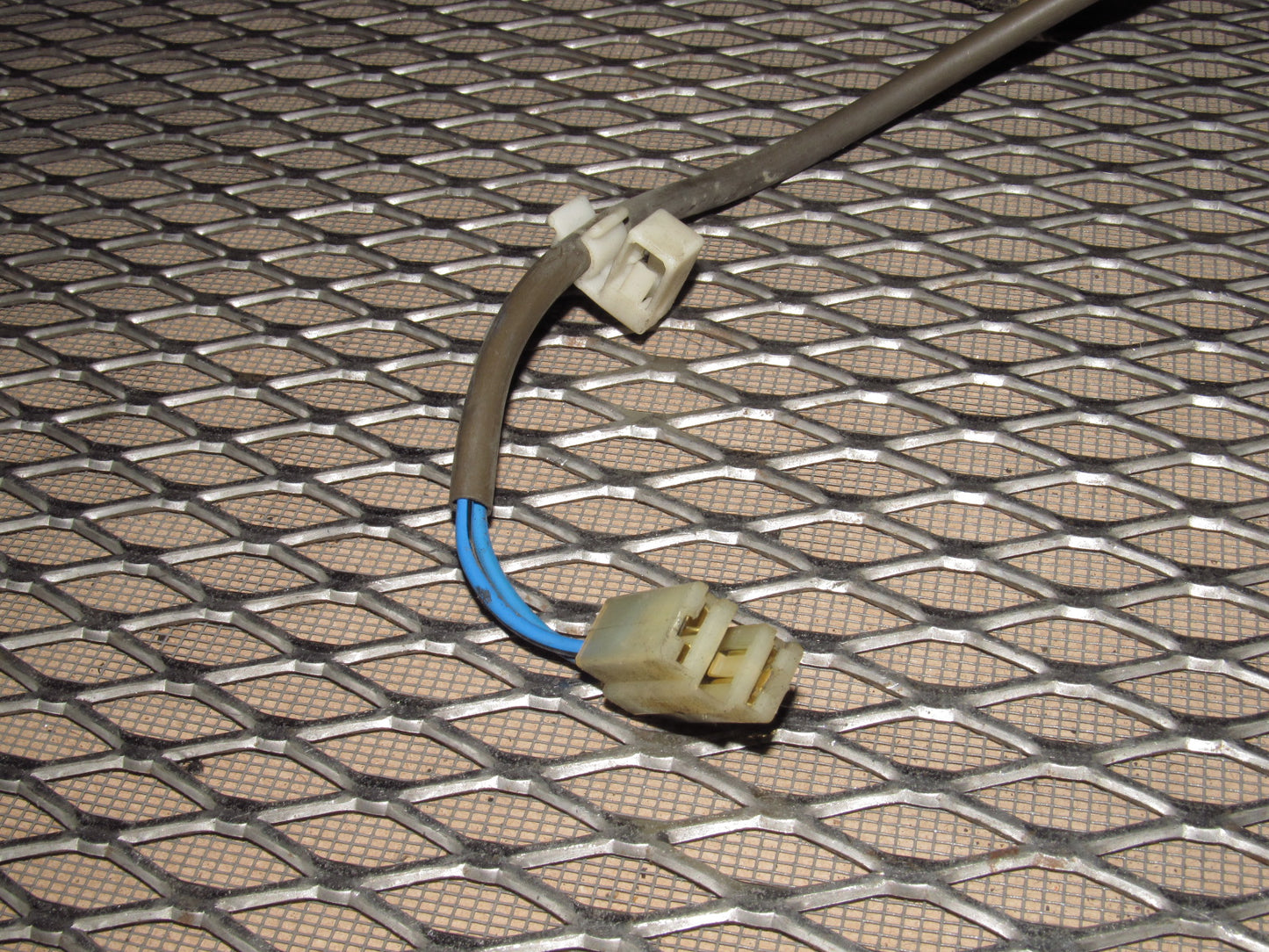 83-85 Porsche 944 OEM Window Switch & Motor Wiring Harness - Right