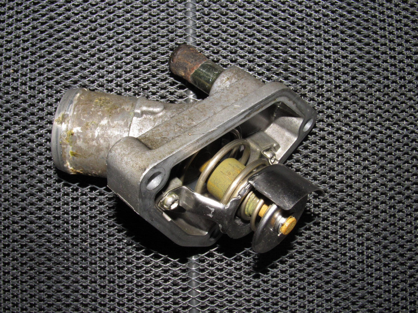 03-04 Infiniti G35 Sedan OEM Engine Coolant Water Neck