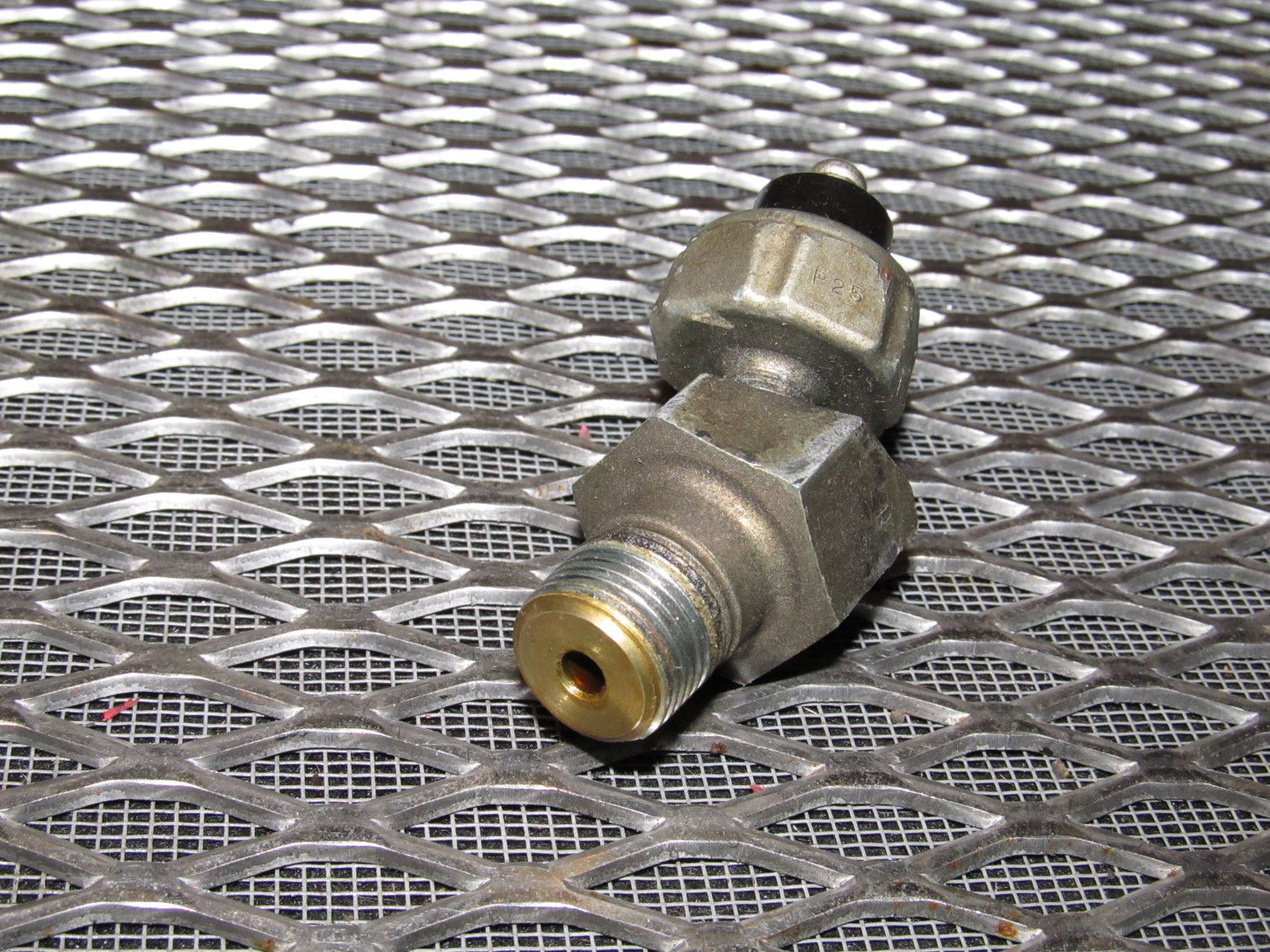 94 95 96 97 Mitsubishi 3000GT Engine Oil Pressure Switch