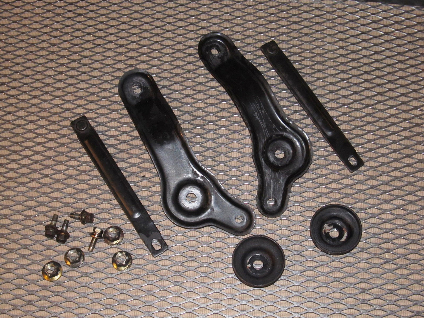 91 92 93 94 Nissan 240SX OEM Rear Sub Frame Bracket