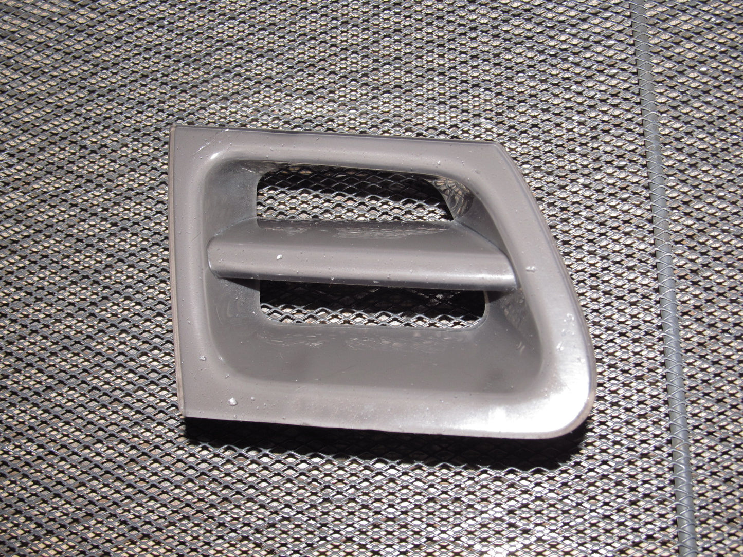 92 93 94 95 96 Honda Prelude OEM Front Bumper Nose Vent Grille