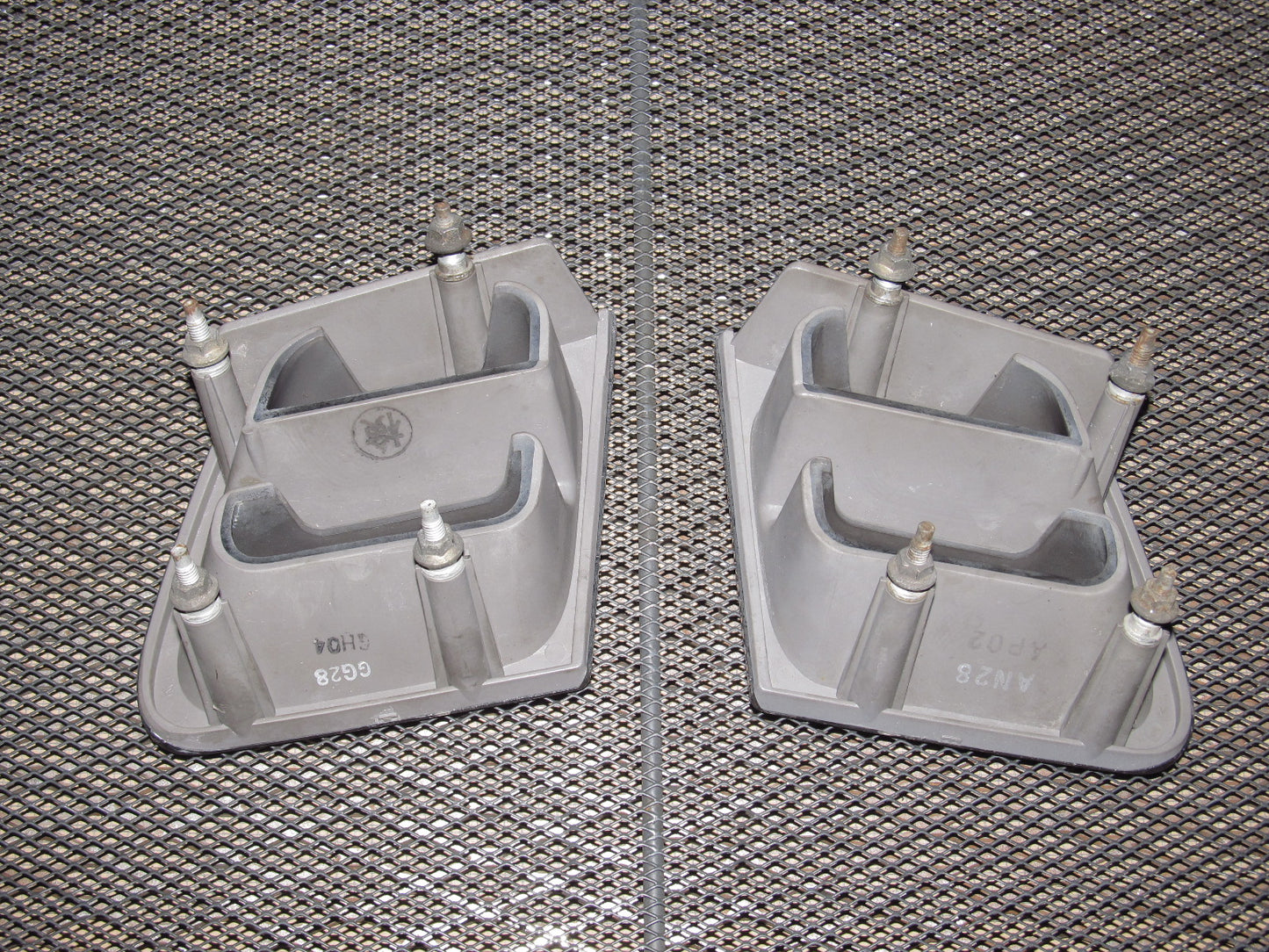 92 93 94 95 96 Honda Prelude OEM Front Bumper Nose Vent Grille