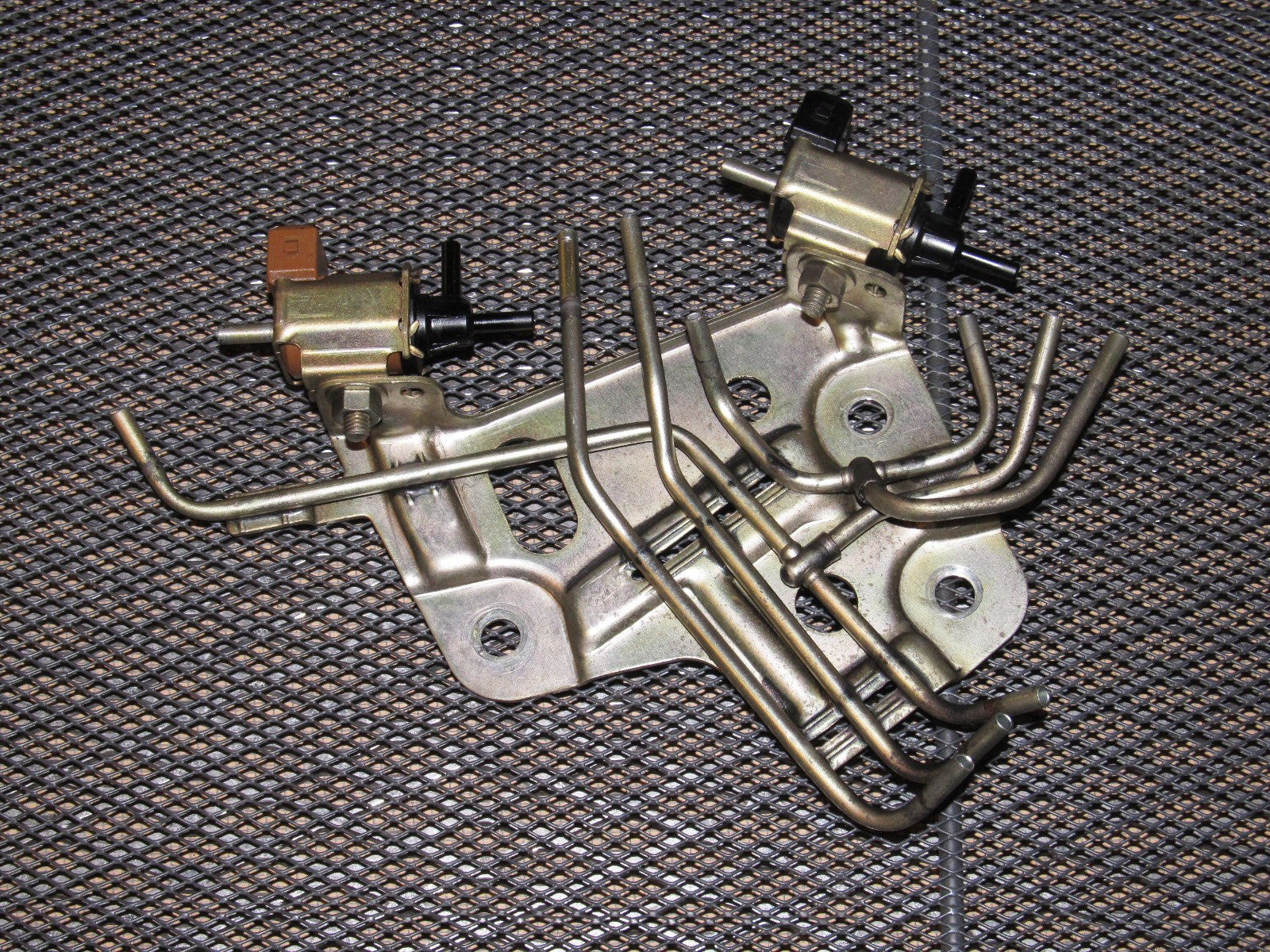 91 92 93 94 Nissan 240SX OEM Engine VSV Vacuum Valve Assembly