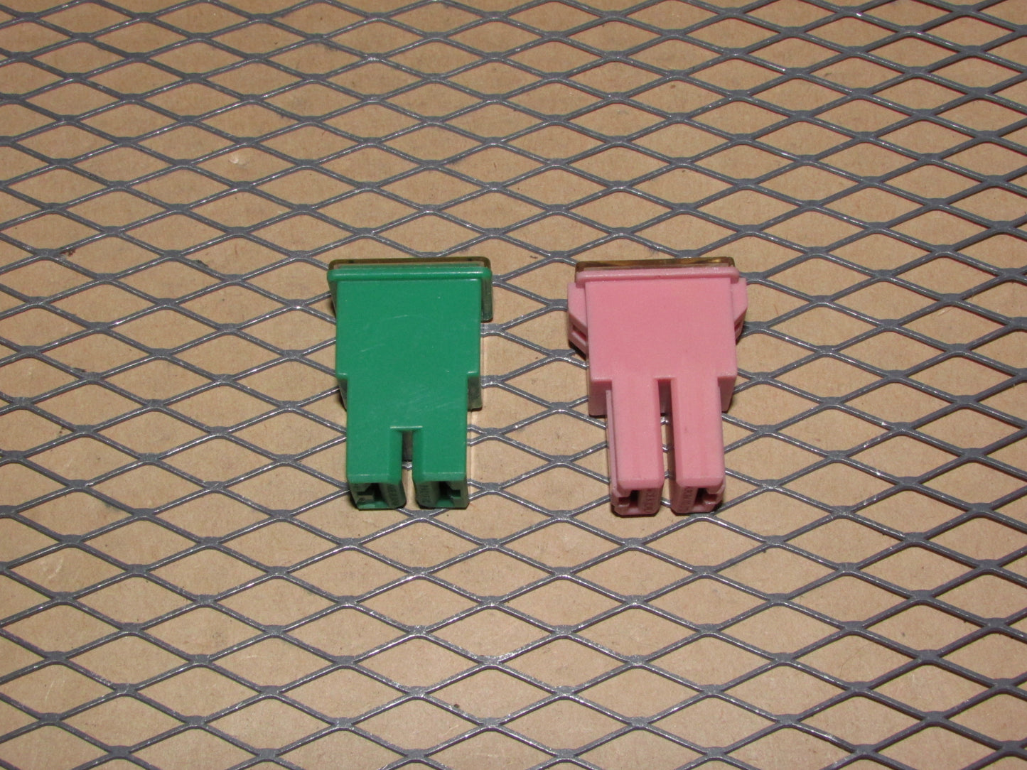 Mazda Pal Fuse 30A 40A