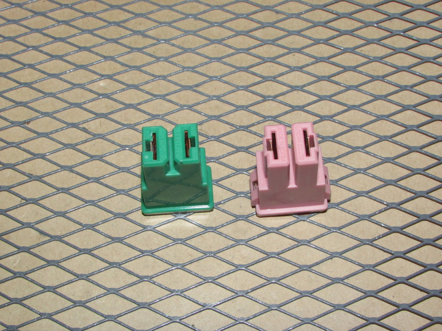 Mazda Pal Fuse 30A 40A