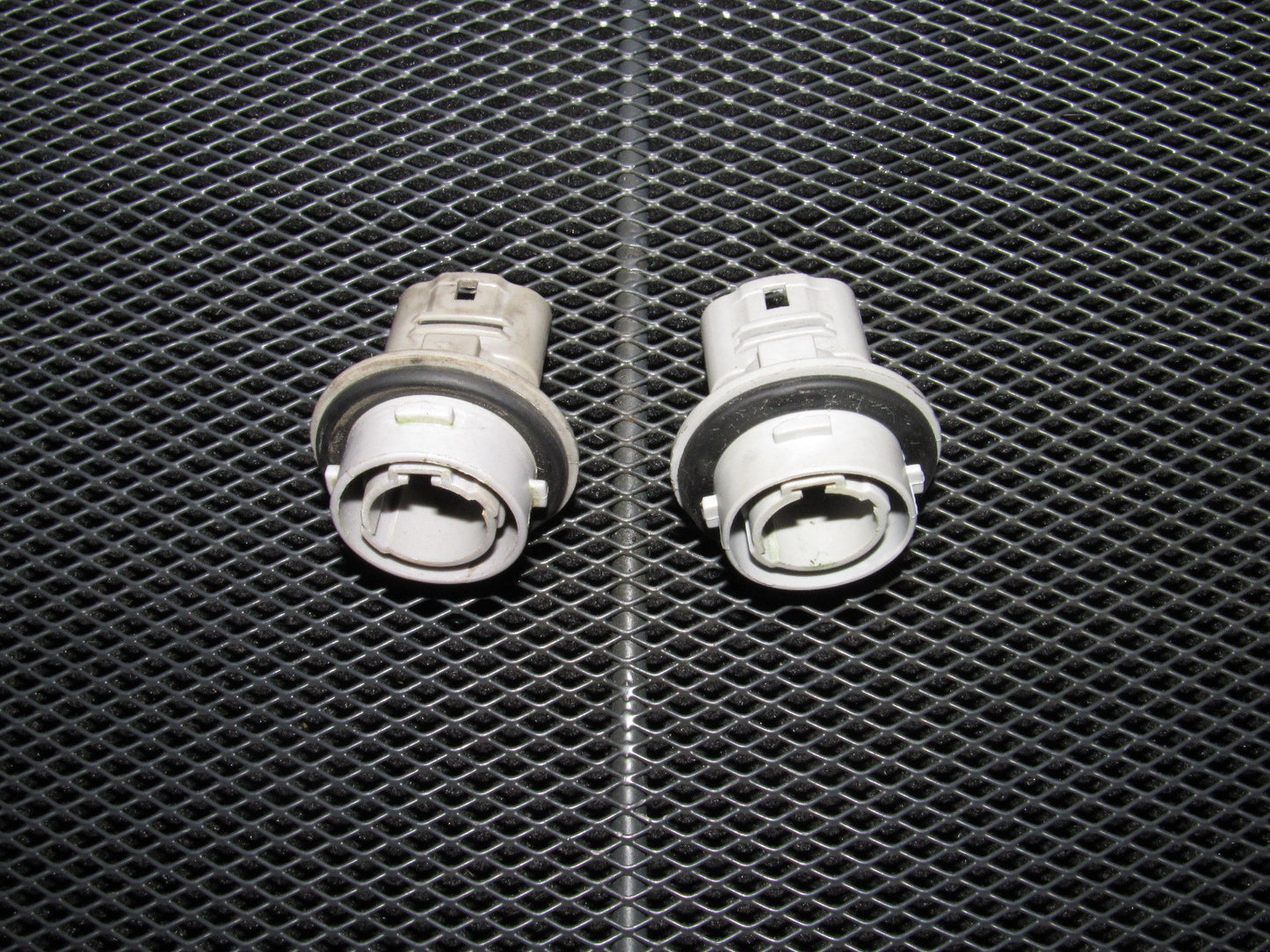 96-01 Acura Integra OEM Front Signal 1157 Bulb Socket