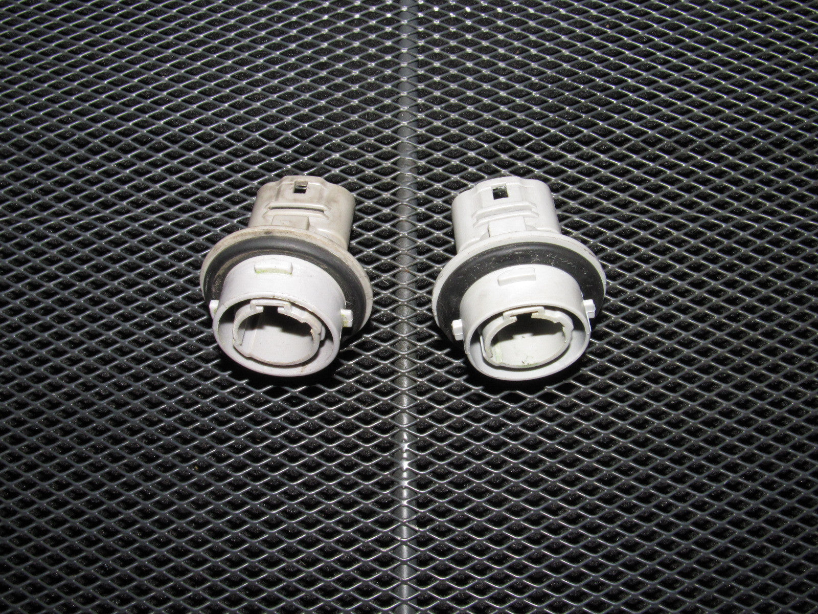 96-01 Acura Integra OEM Front Signal 1157 Bulb Socket