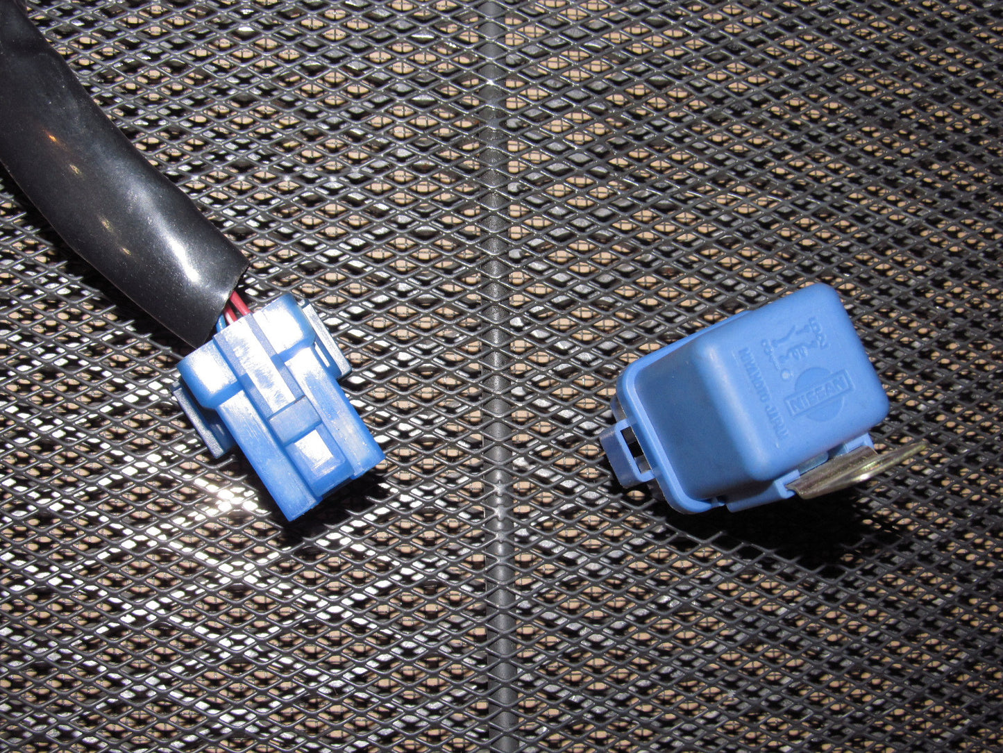 90-96 Nissan 300zx OEM Relay 25230 C9980 & Pigtail Harness