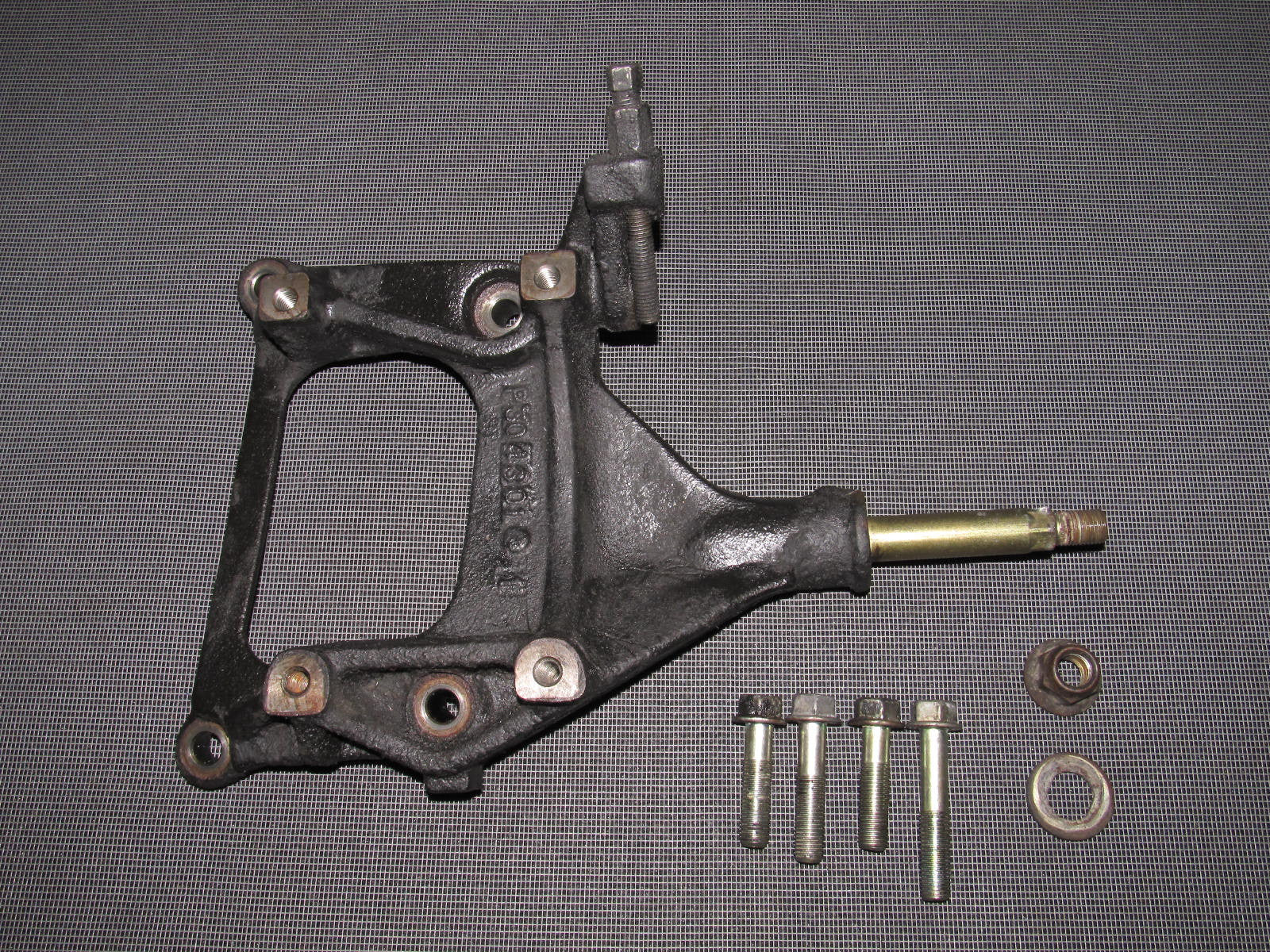 94 95 96 97 98 99 00 01 Acura Integra OEM B18B1 A/C Compressor Bracket ...