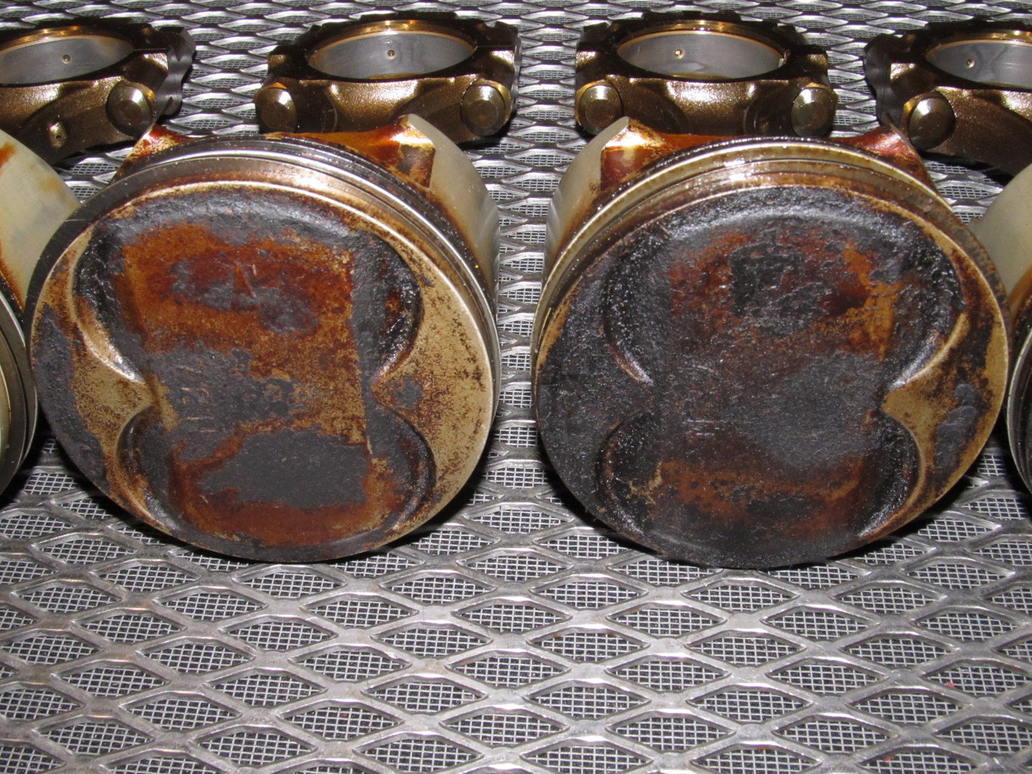 94 95 96 97 Mitsubishi 3000GT Engine Piston Set - DOHC N/A