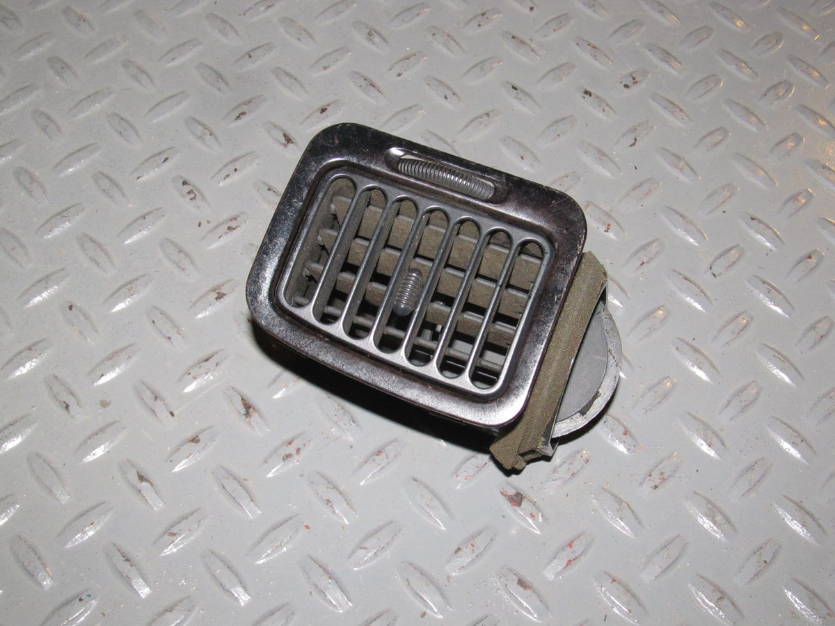 92 93 94 95 96 97 Subaru SVX OEM Dash Air Vent Louver - Right