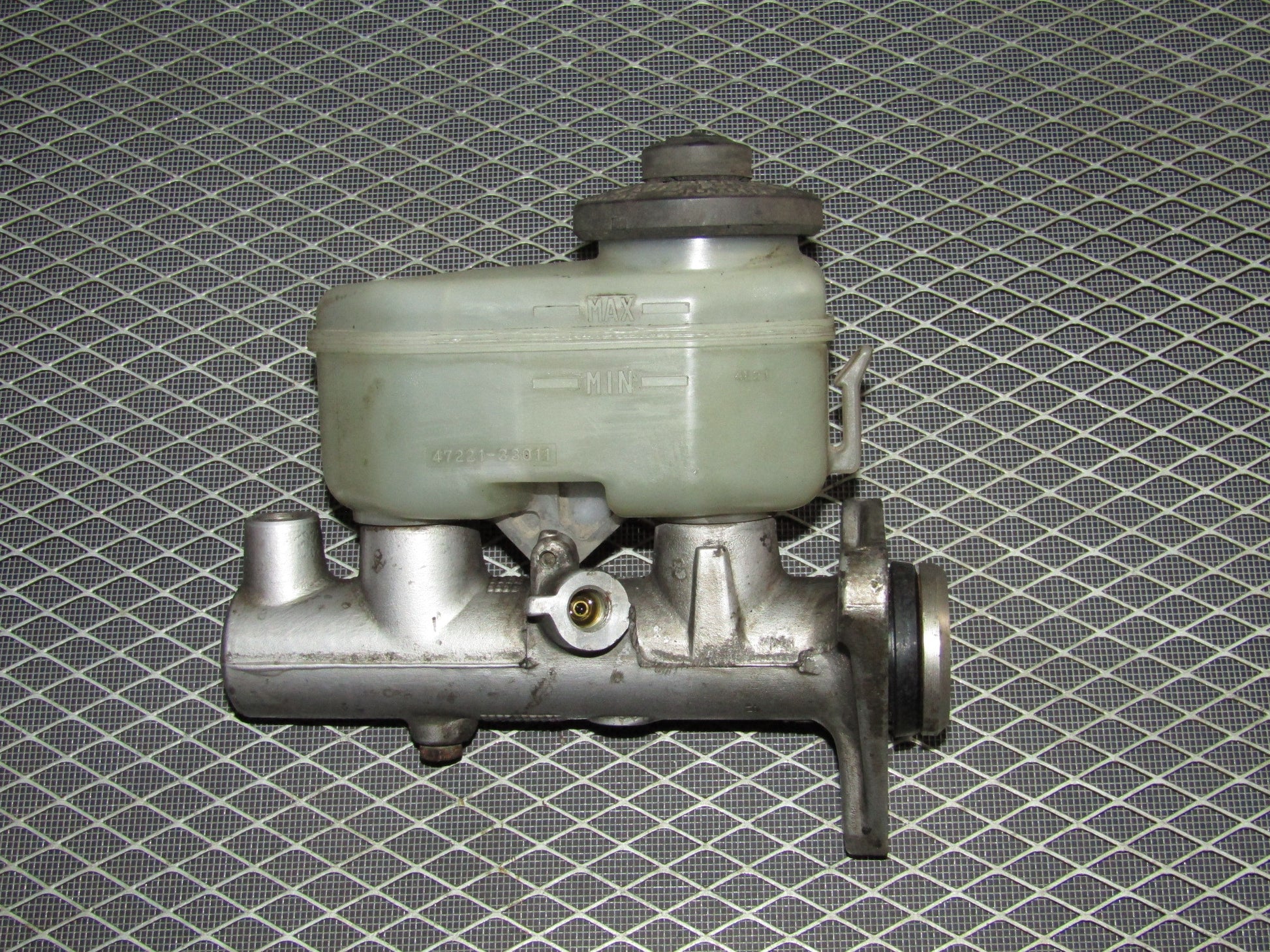 92-93 Toyota Camry OEM Brake Master Cylinder