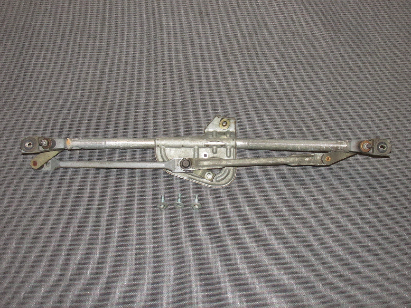 96 97 98 99 00 01 Audi A4 OEM Front Wiper linkage