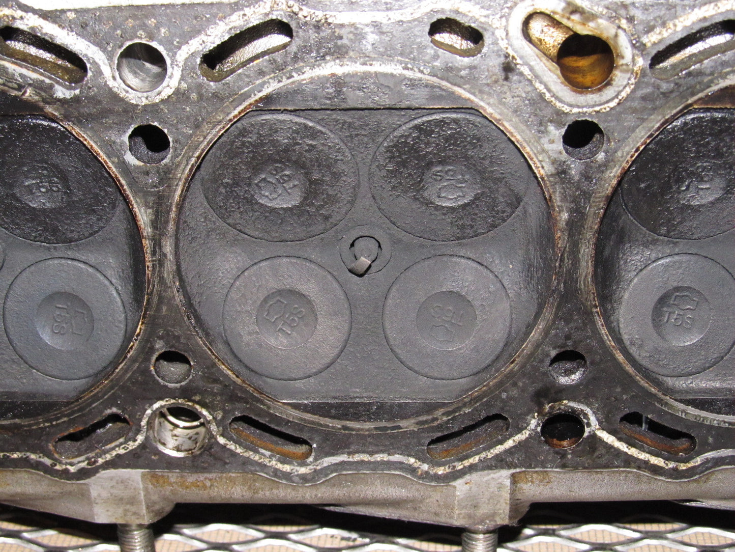 91 92 93 94 Nissan 240SX OEM Engine Cylinder Head