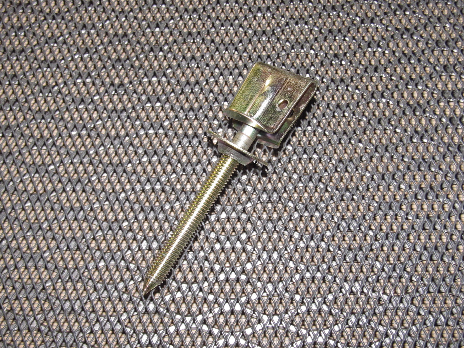 90 91 92 93 94 95 96 Nissan 300zx Spare Tire Lock Down Tie Bolt