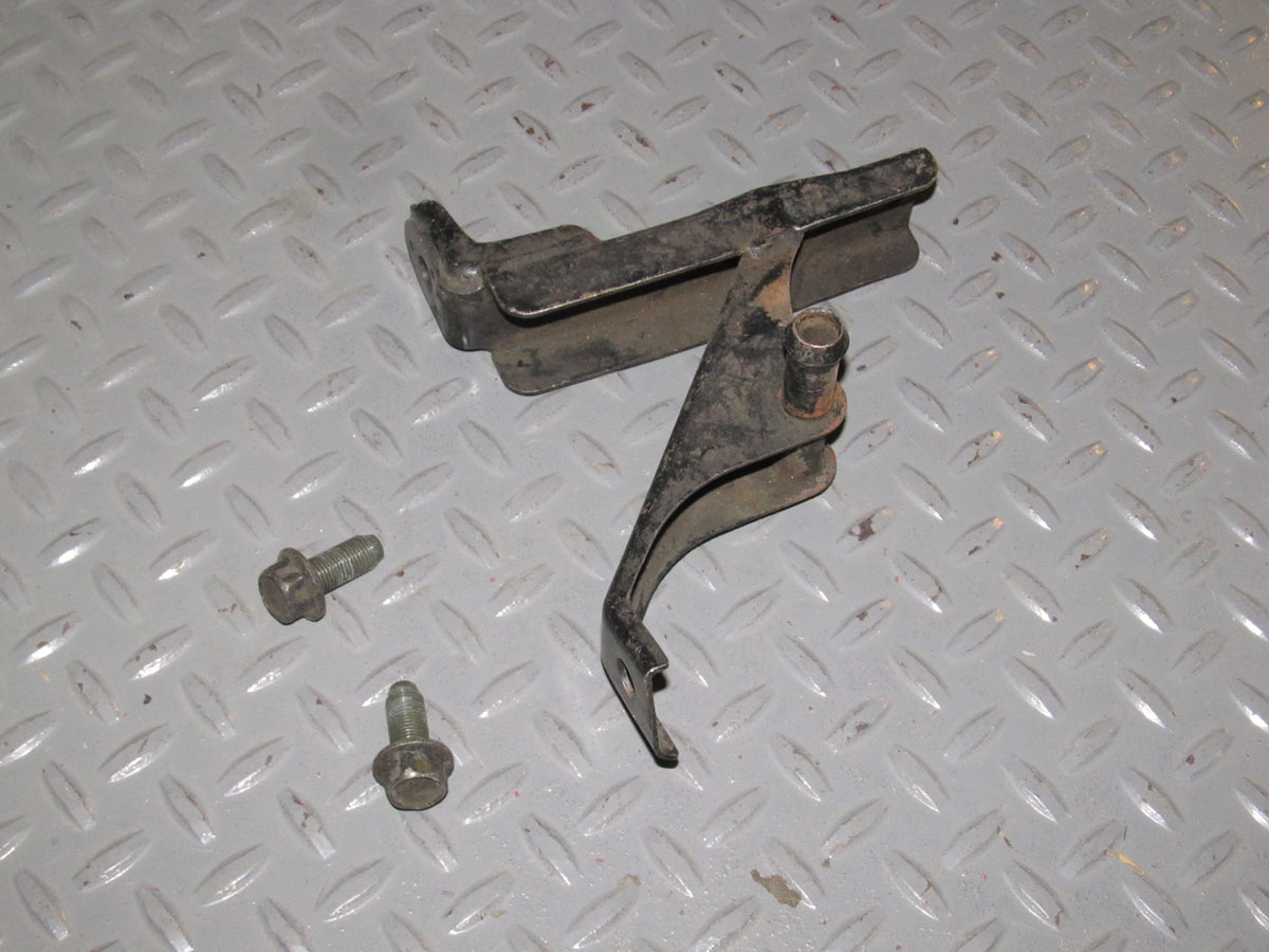 92 93 94 95 96 97 Subaru SVX OEM Rear Sub Frame Crossmember Mounting Bracket - Left