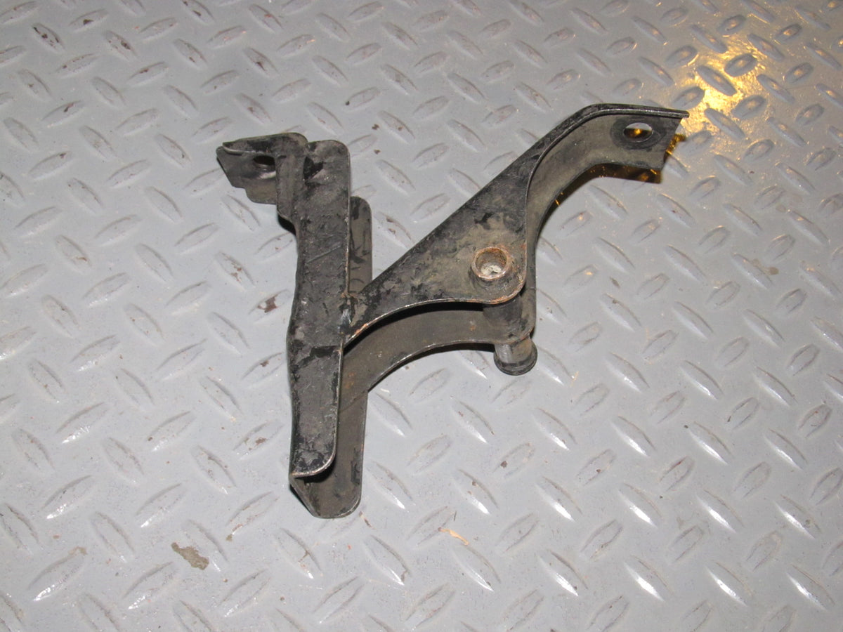 92 93 94 95 96 97 Subaru SVX OEM Rear Sub Frame Crossmember Mounting Bracket - Left