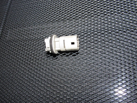90 91 92 93 Mazda Miata OEM Side Marker Bulb Socket - Front