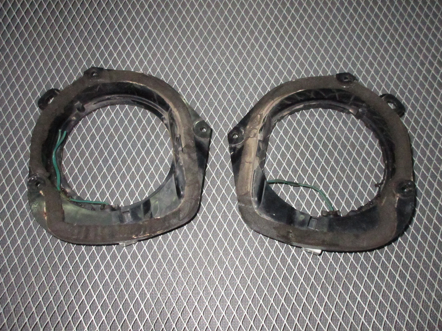 92 93 Lexus ES300 OEM Front Door Speaker Mounting Bracket Set