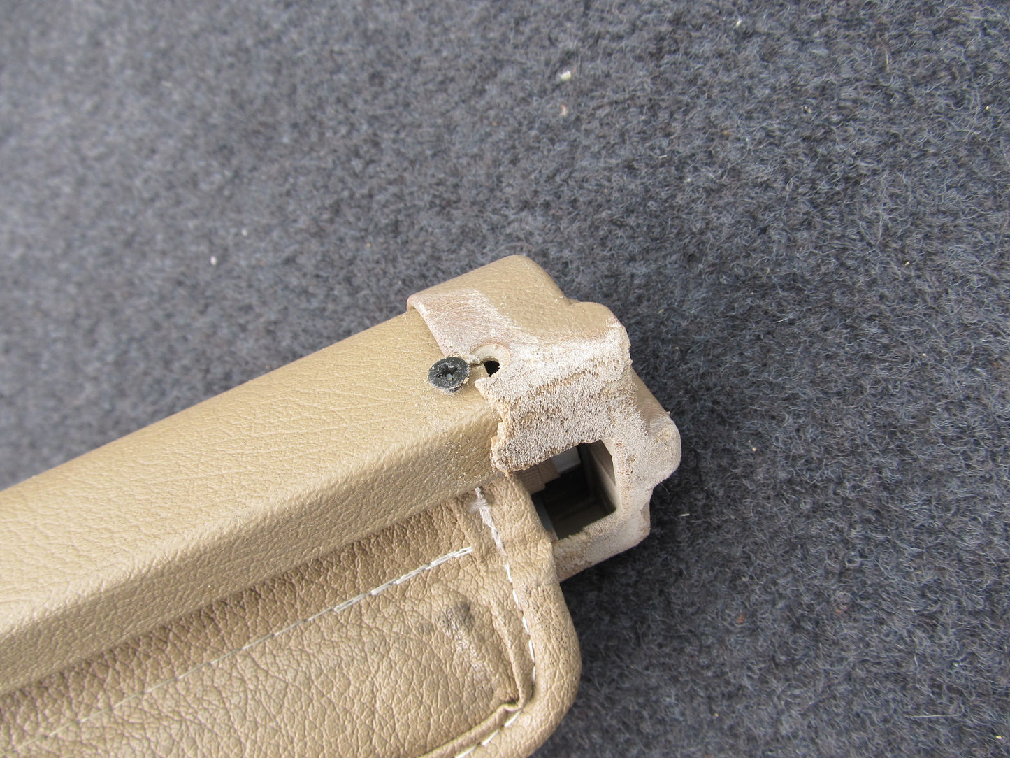 94 95 96 97 Mitsubishi 3000GT Trunk Cover