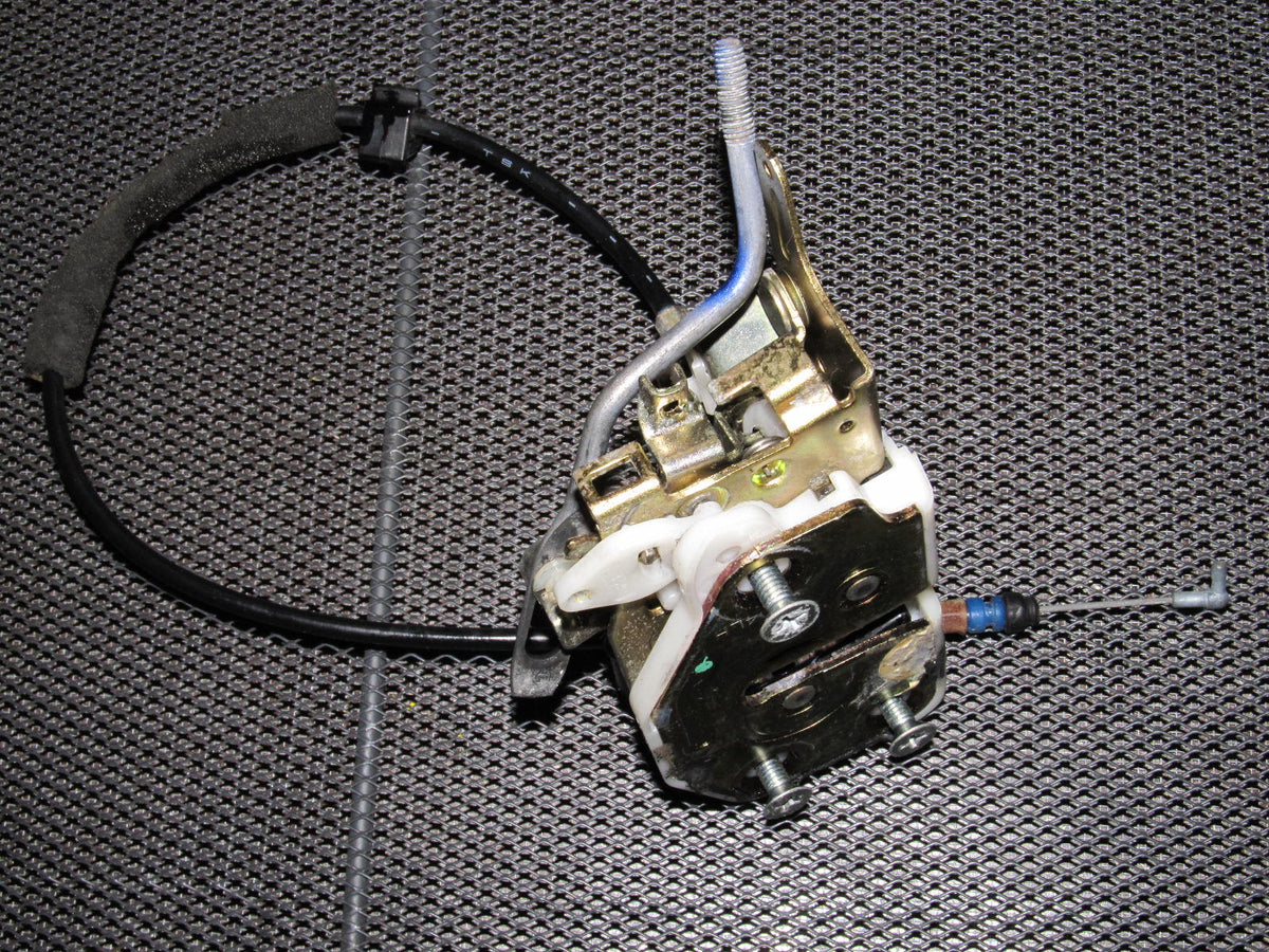 93 94 95 96 97 Honda Del Sol OEM Door Latch - Right