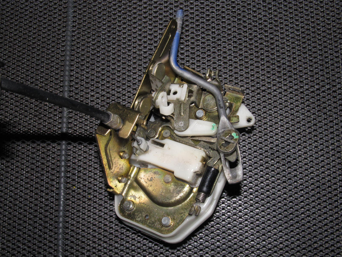 93 94 95 96 97 Honda Del Sol OEM Door Latch - Right