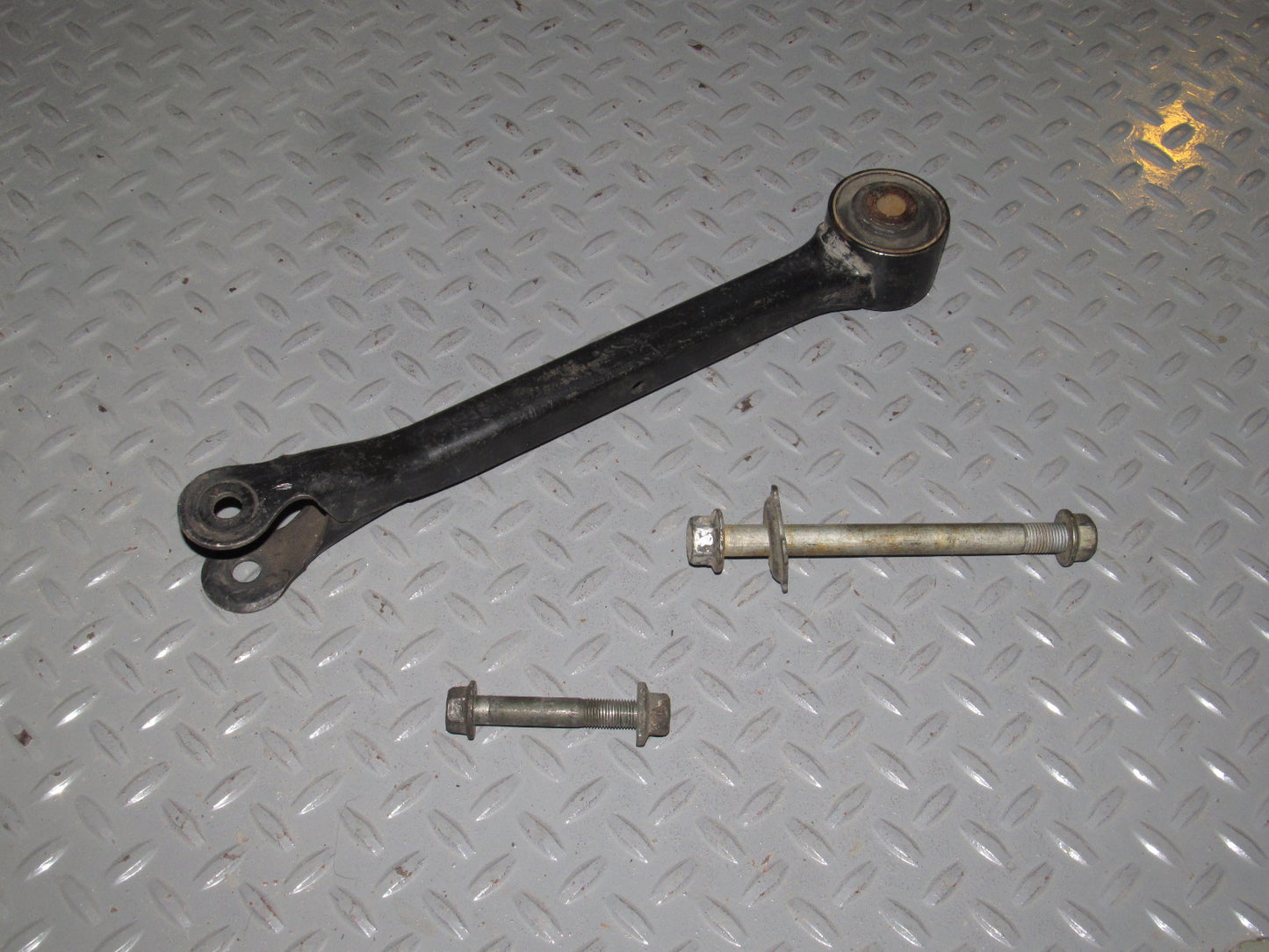 92 93 94 95 96 97 Subaru SVX OEM Rear Control Trailing Arm - Right