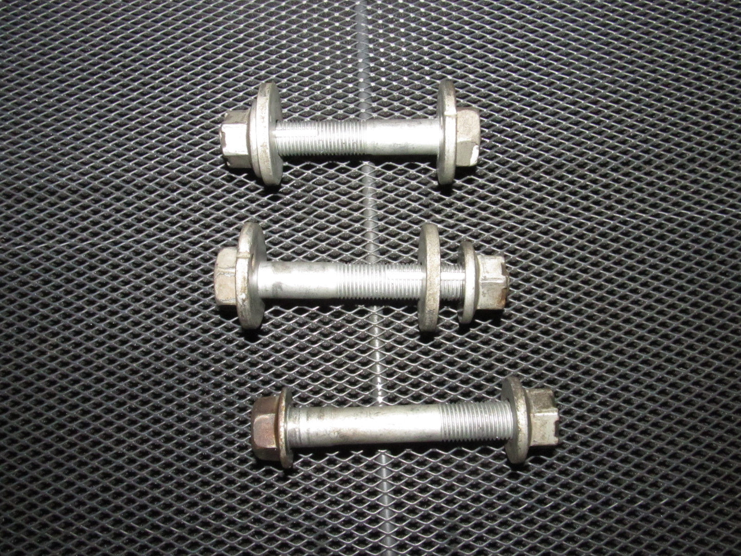 03-04 Infiniti G35 Sedan OEM Rear Alignment Bolt