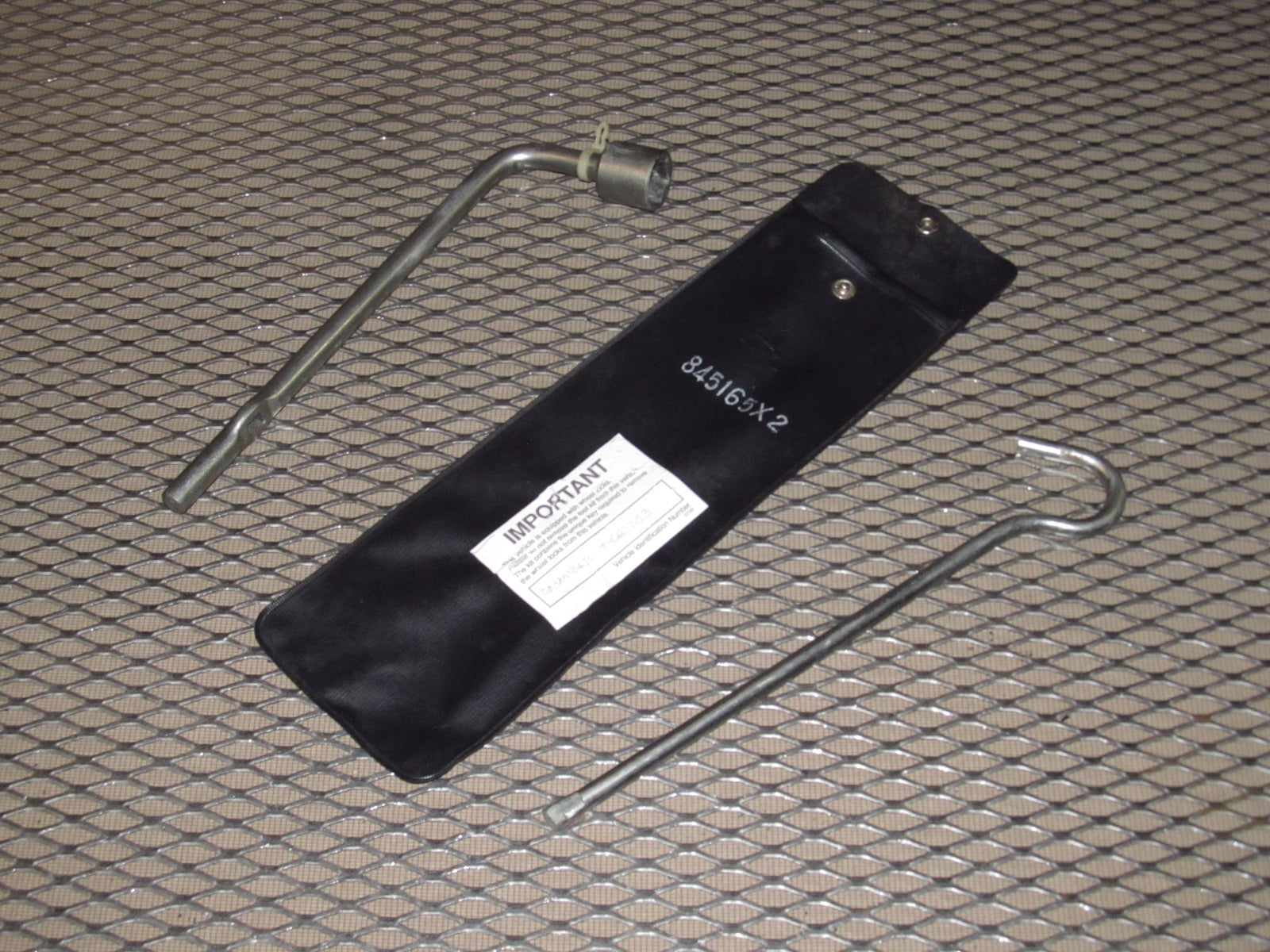 94 95 96 97 Mitsubishi 3000GT Socket Wrench & Crank