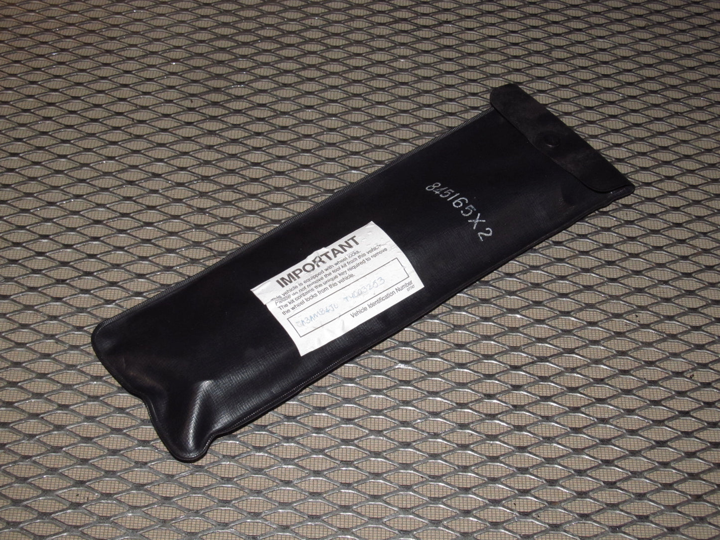 94 95 96 97 Mitsubishi 3000GT Socket Wrench & Crank