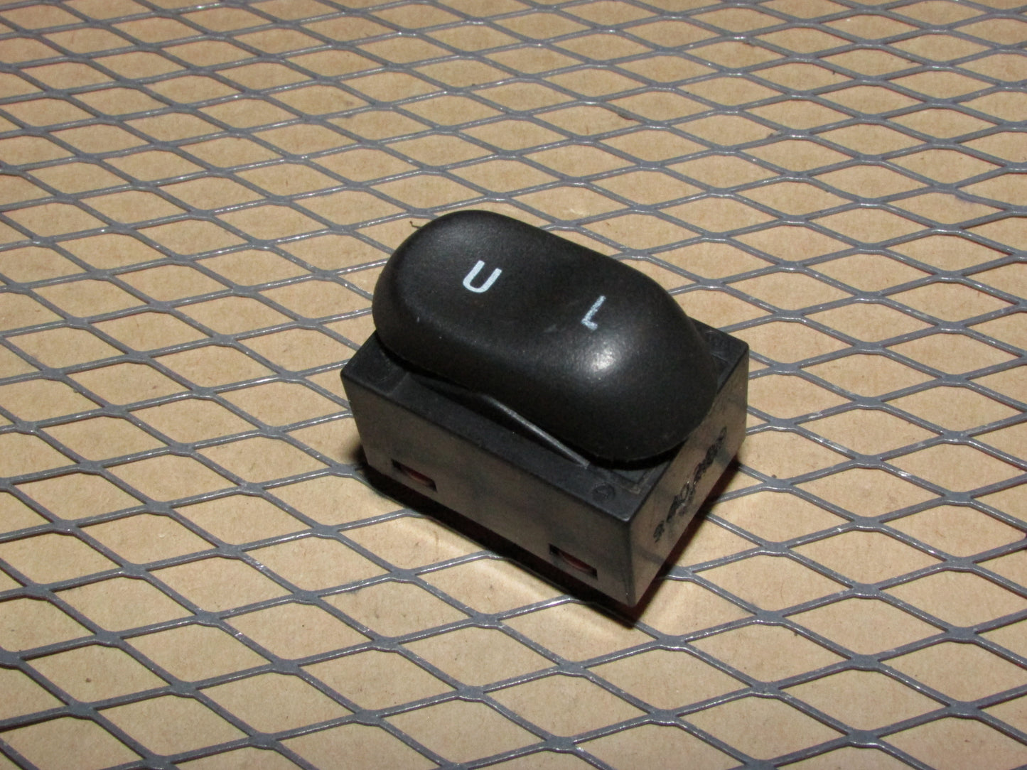 94 95 96 97 98 Ford Mustang OEM Power Door Lock Switch - Left