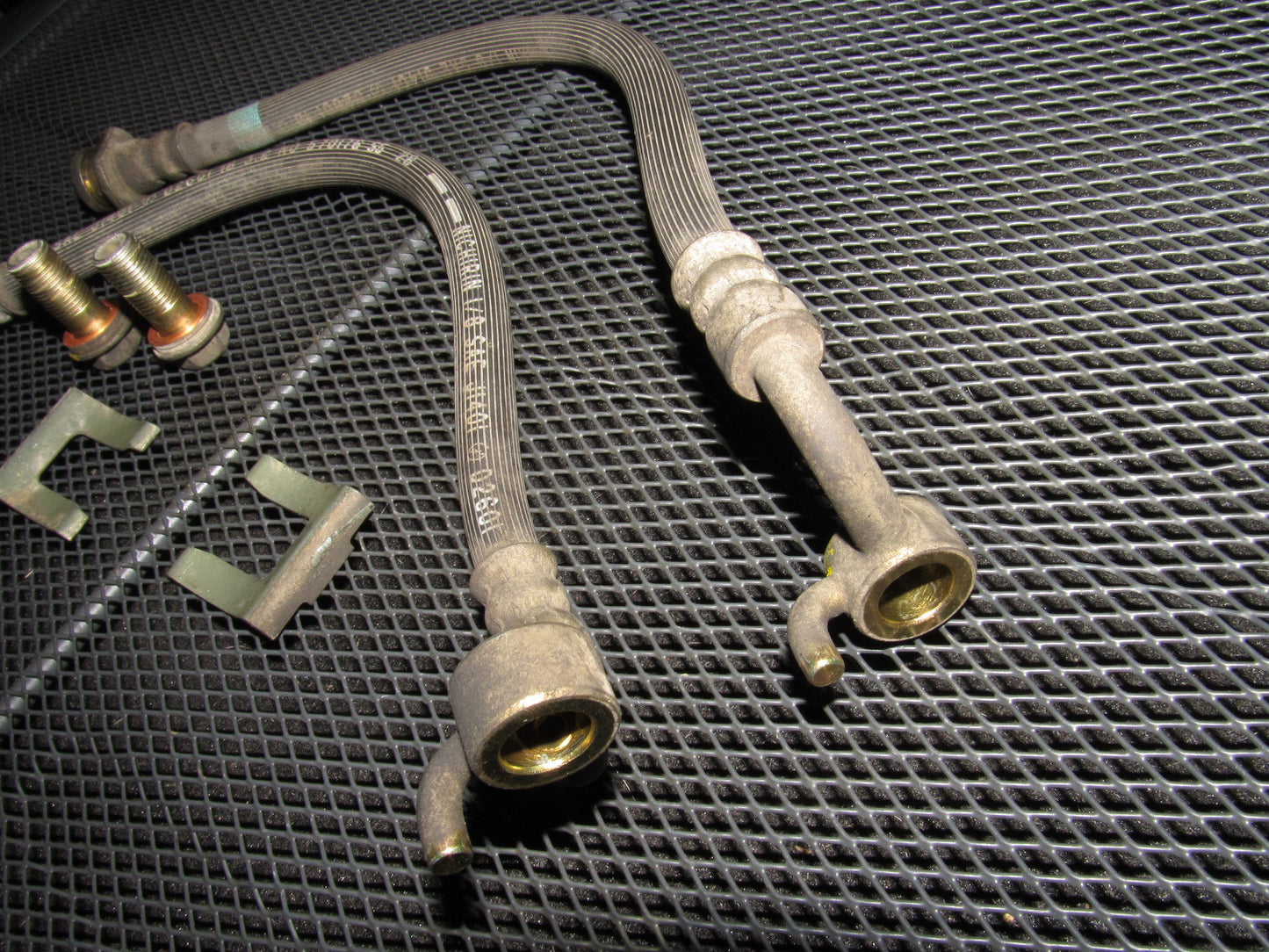 03-04 Infiniti G35 Sedan OEM Rear Brake Hose Set
