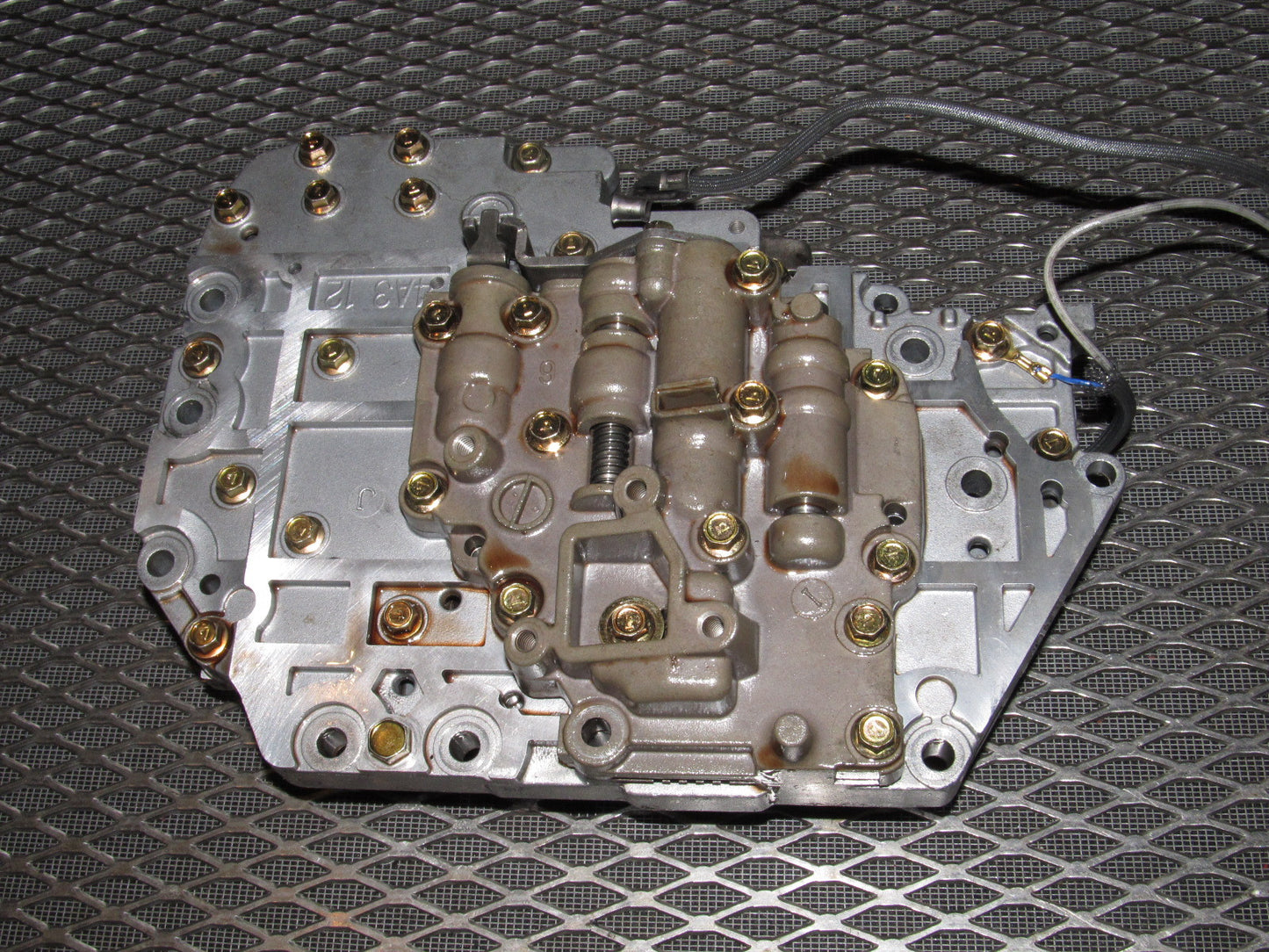94 95 96 97 Mitsubishi 3000GT A/T Transmission Valve Body