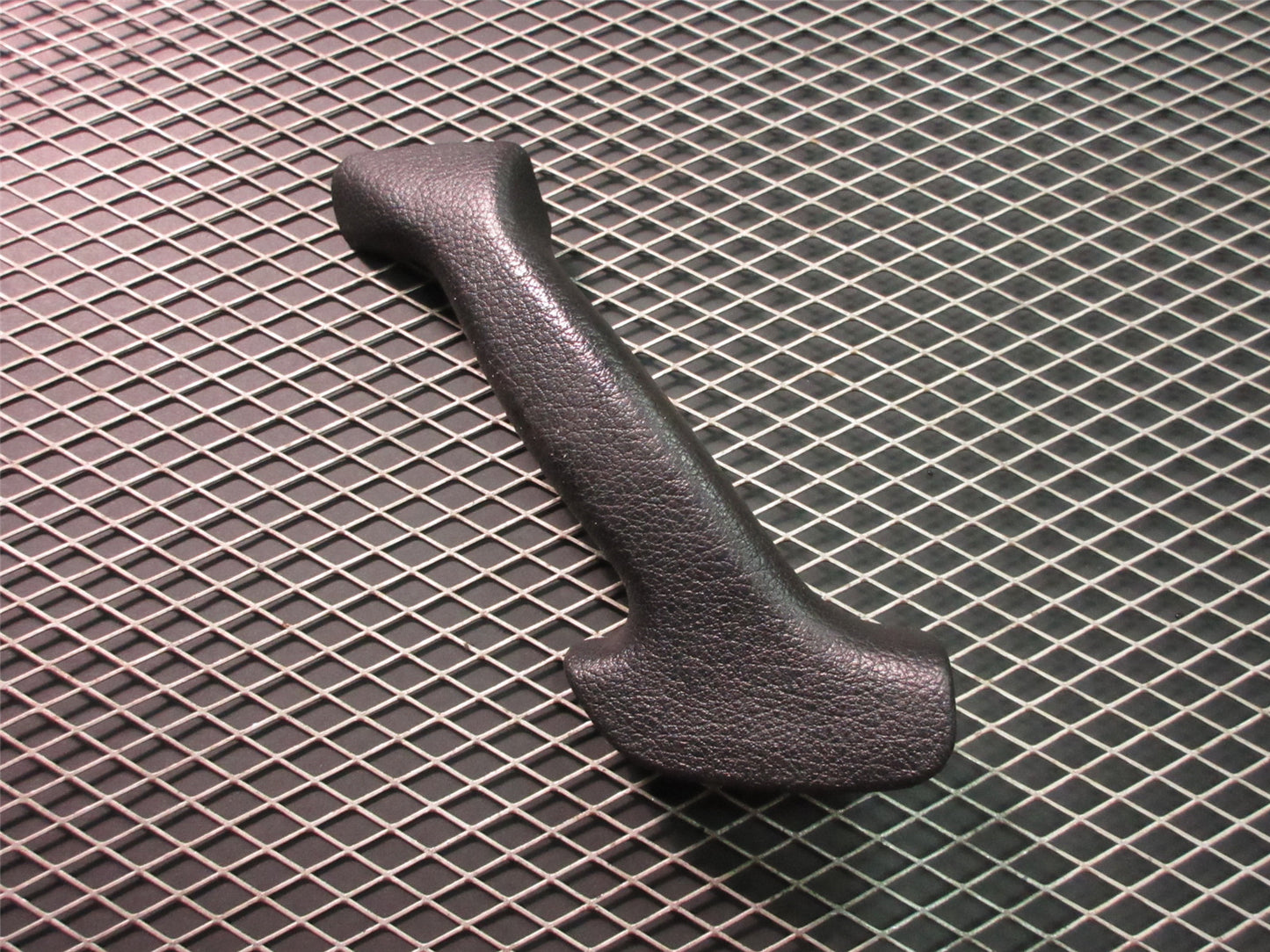 94 95 96 97 Mitsubishi 3000GT OEM Interior Door Panel Pull Handle - Right