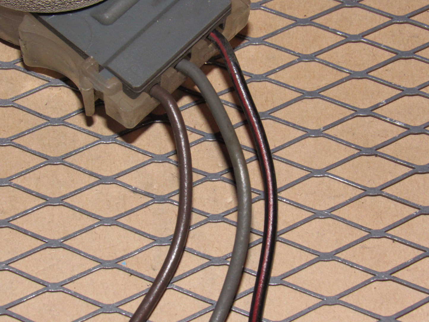 81 82 83 84 Volkswagen Rabbit OEM Tail Light 3 Wiring Bulb Socket
